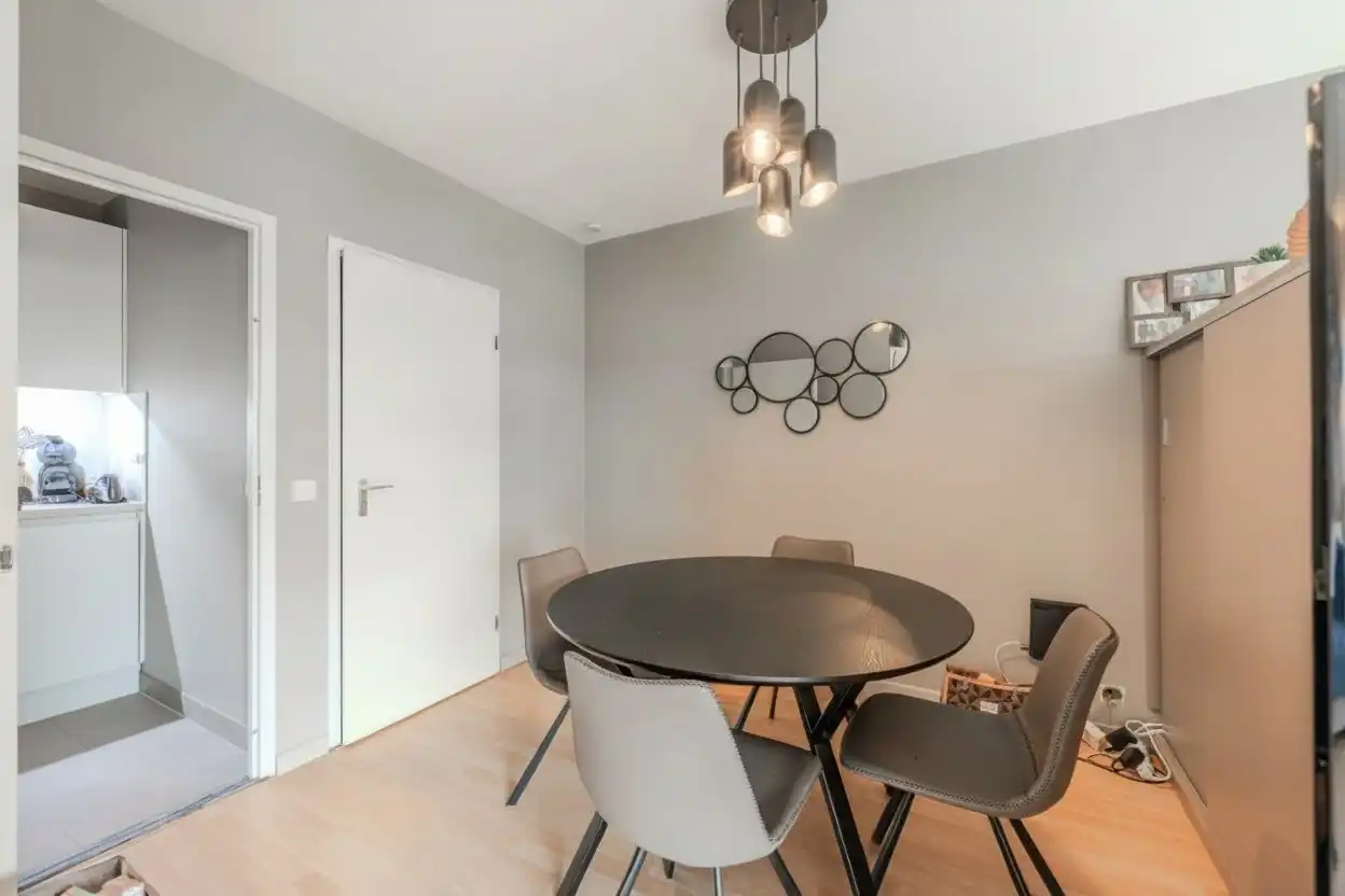 Vernieuwde studio met slaaphoek  foto 5