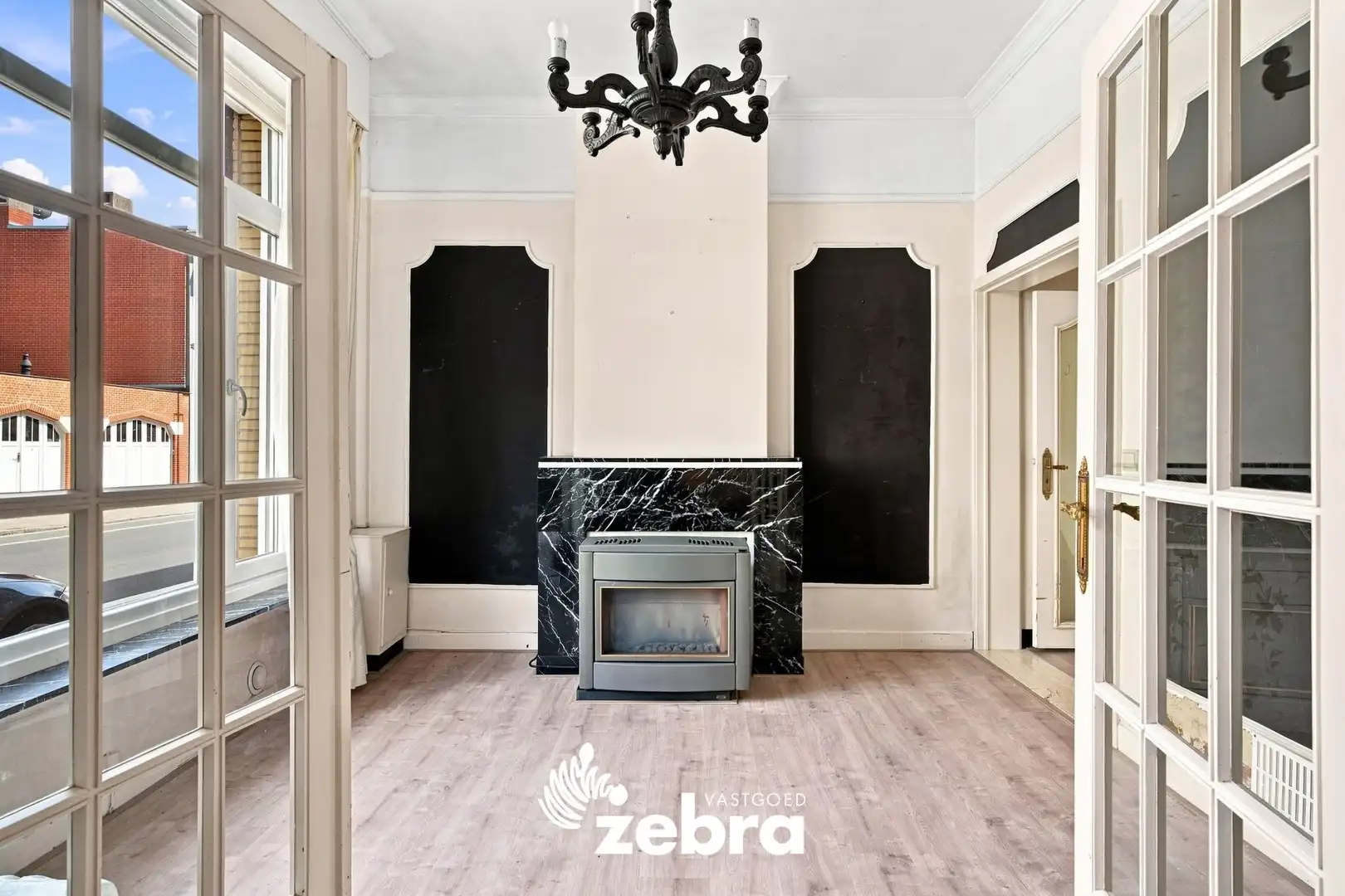 Op te frissen woning met 4 slaapkamers en ruime tuin met uitweg te Tielt! foto 5