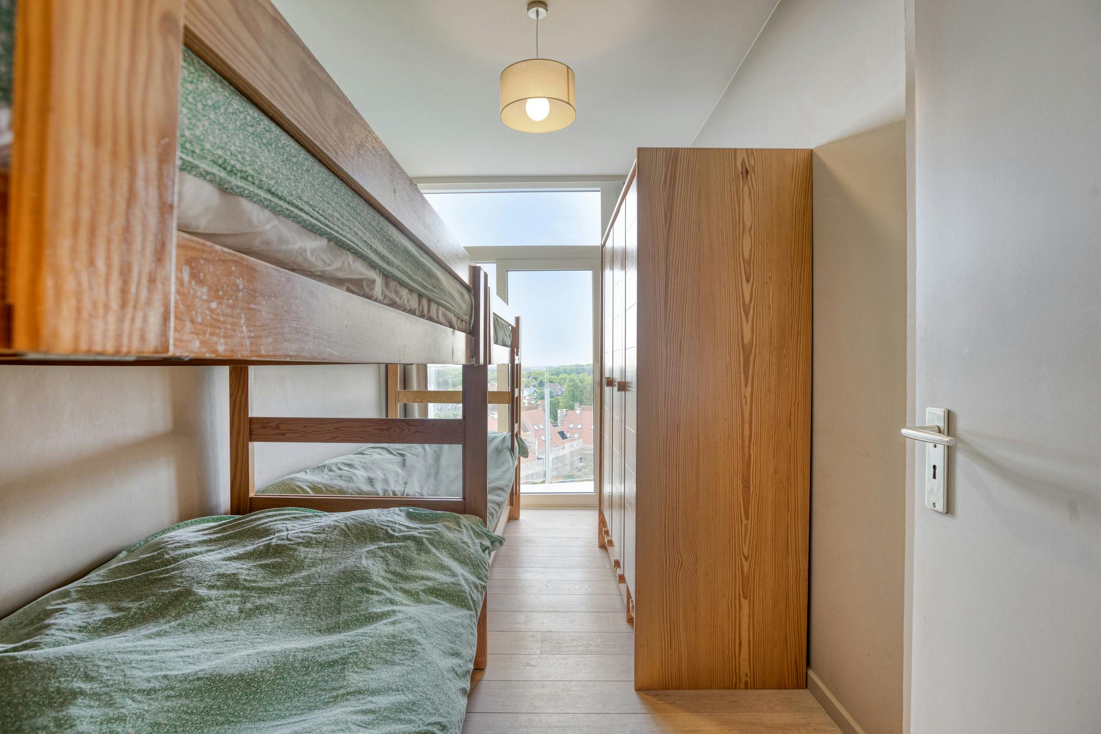 Gerenoveerd hoekappartement met zee en duinzicht in De Panne foto 8