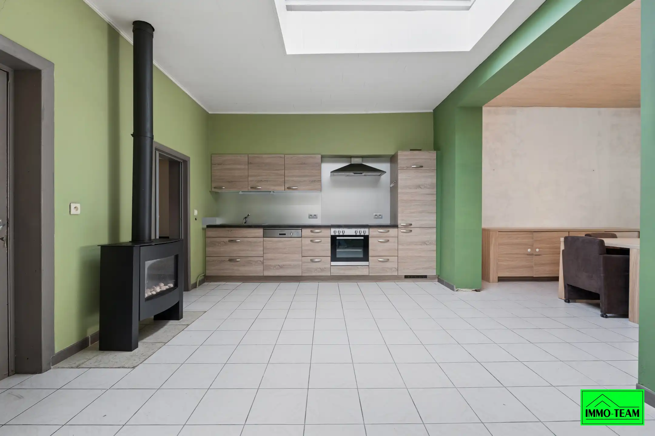 Deels gerenoveerde gezinswoning met potentieel  foto 10