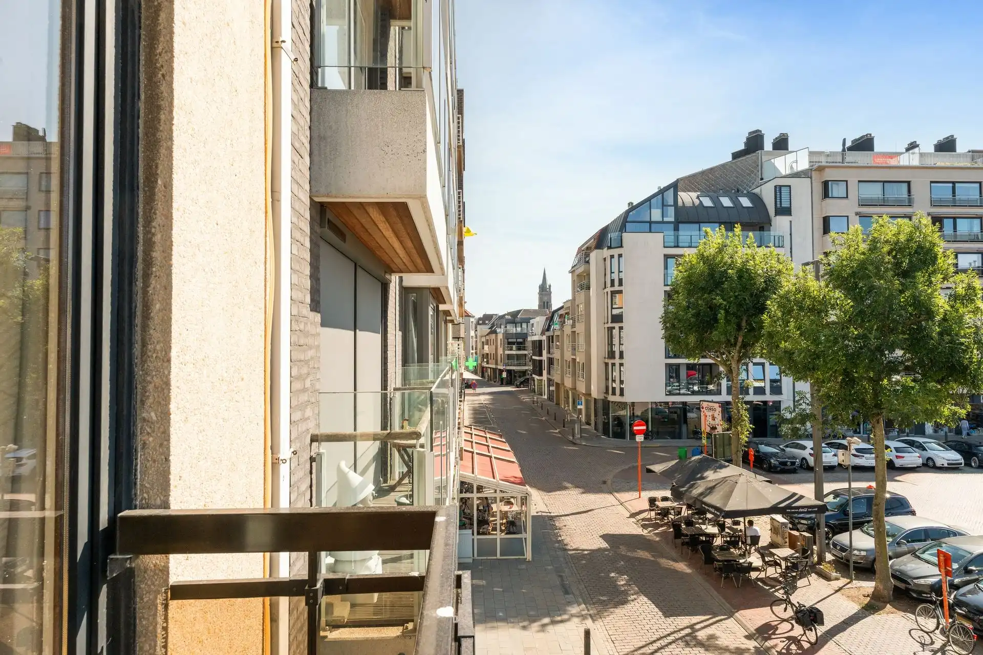 GROTE MARKT / ZONNIG / 2 SLPKS foto 12