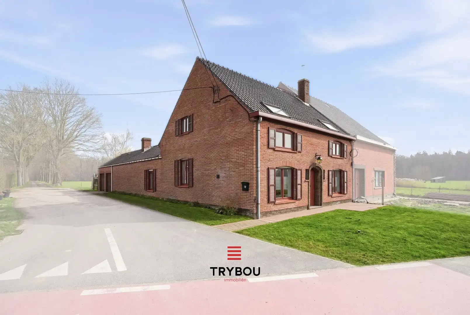 Ruime halfopen woning met 6 slaapkamers in Houthulst! foto 2