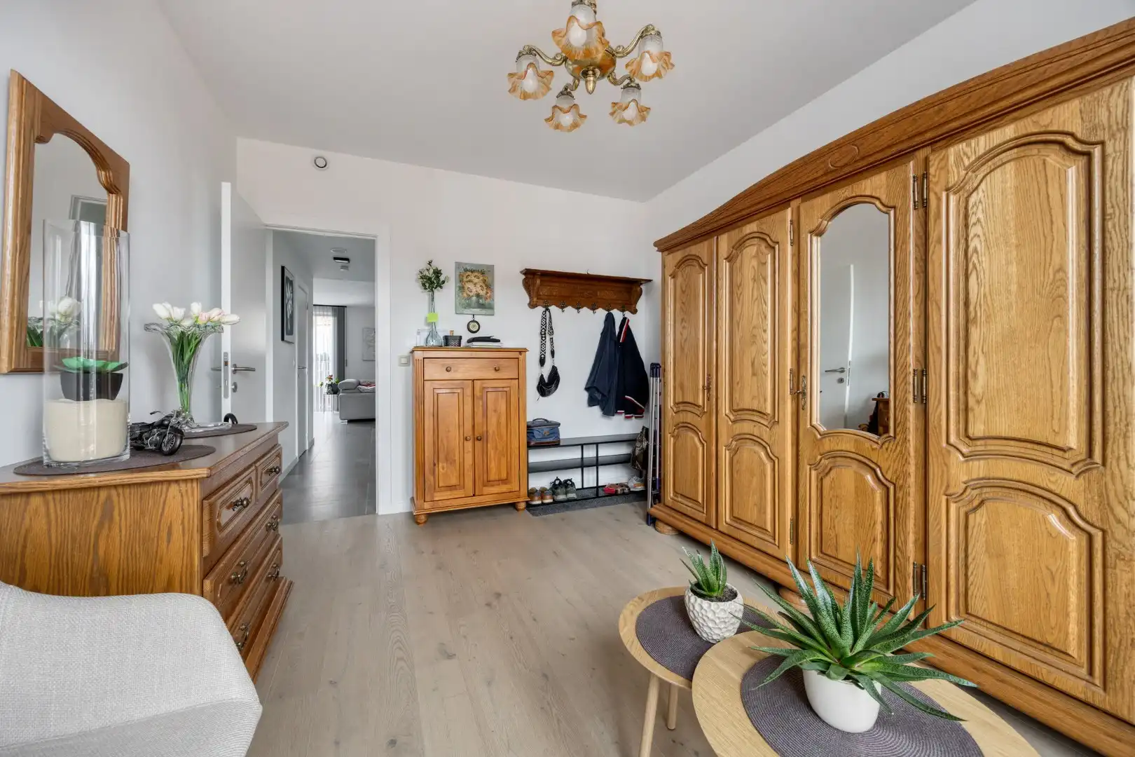Instapklaar BEN-appartement met mooi terras en 2 autostaanplaatsen foto 20