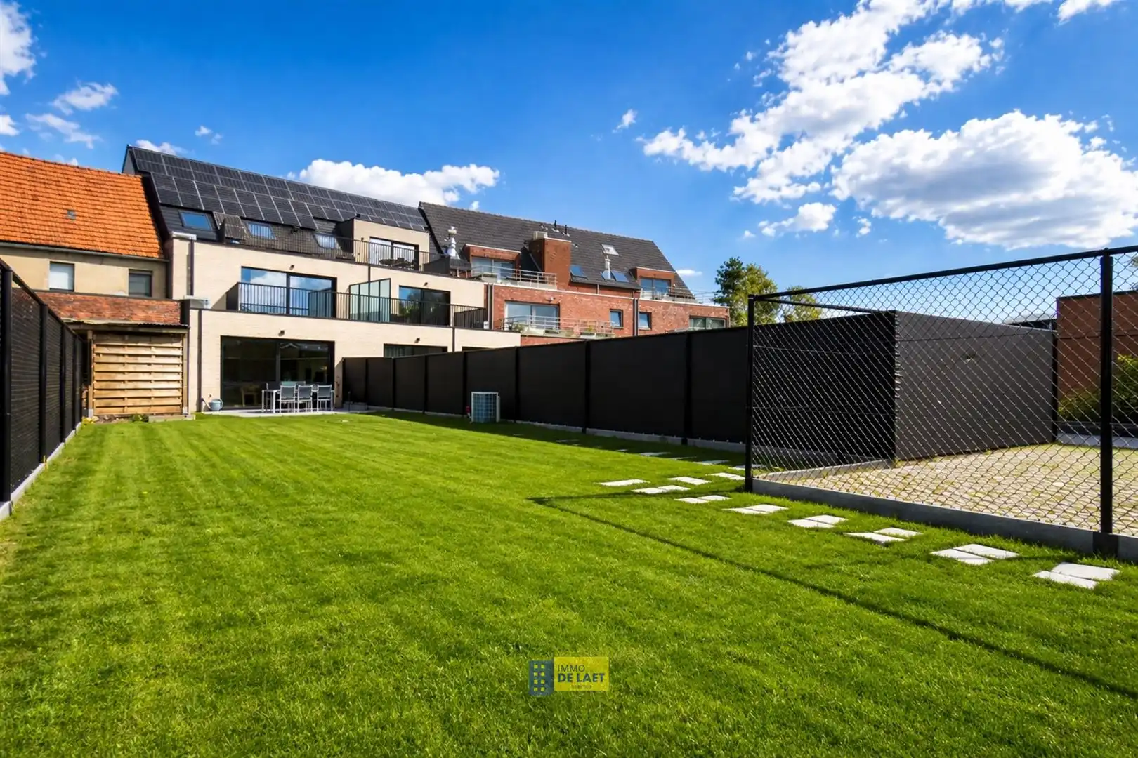 Nieuwbouwappartement met twee slaapkamers en riante tuin foto 9