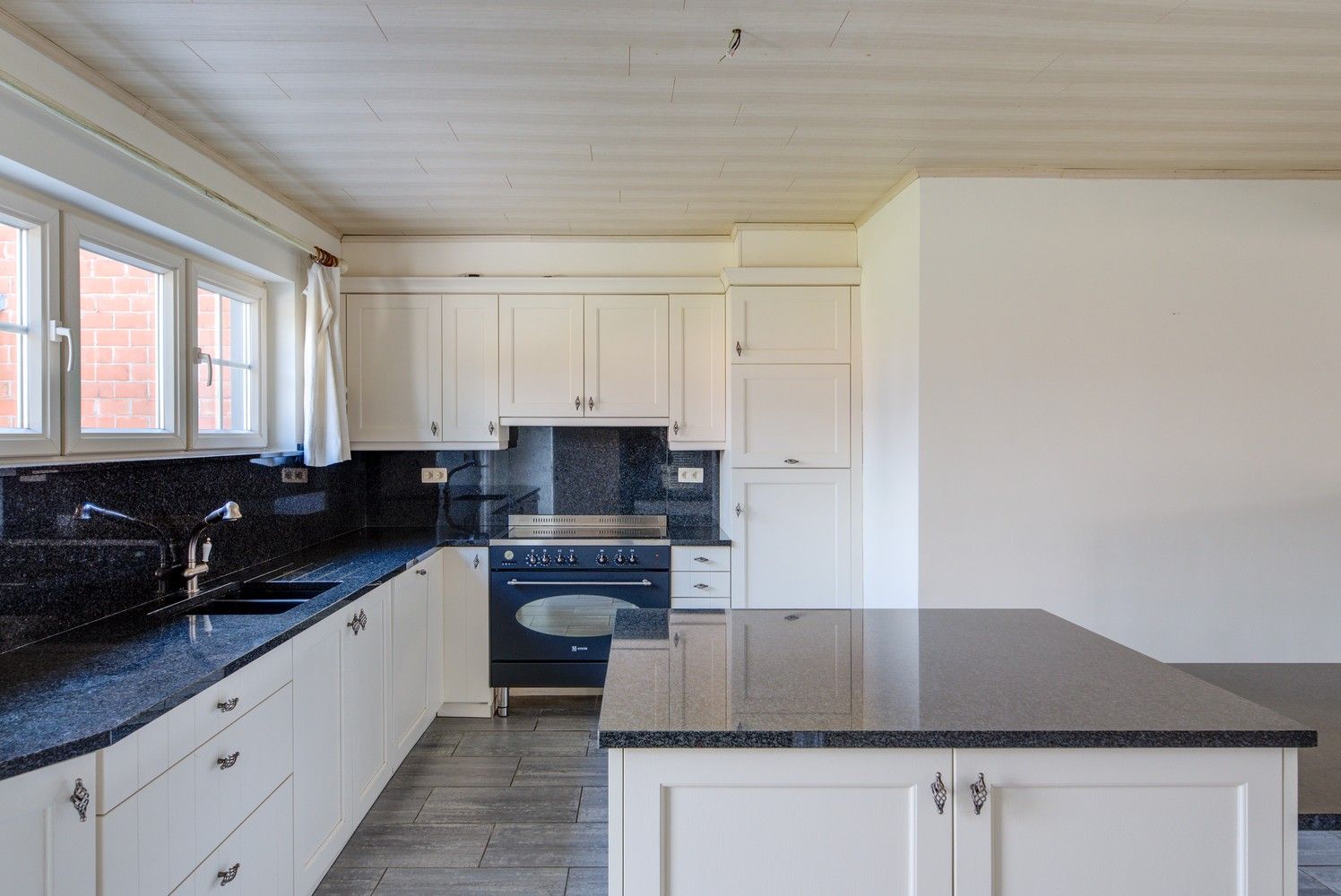 Instapklare woning OB met drie slaapkamers en grote tuin. foto 9