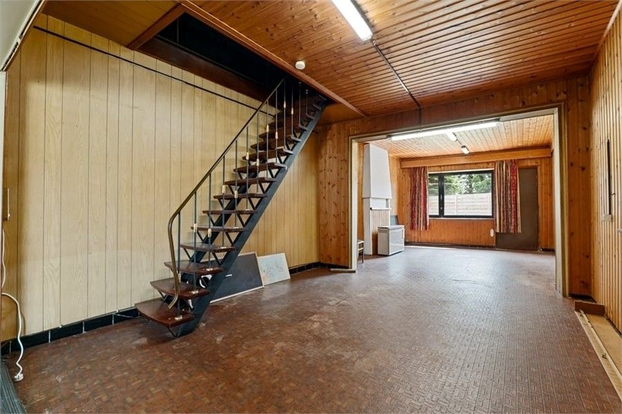 2 TE RENOVEREN WONINGEN+ 16 GARAGES OP EEN PERCEEL VAN 9A87 foto 8