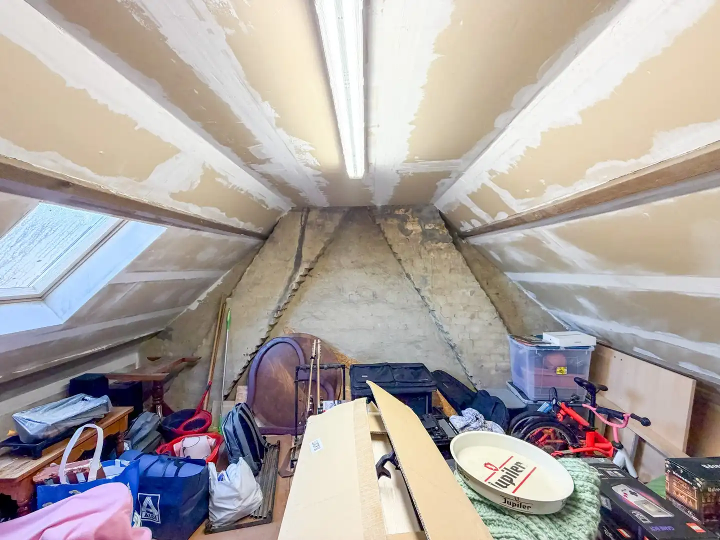 Leuke starterswoning met 2/3 slpk en terras, gunstig gelegen in Lichtervelde foto 17