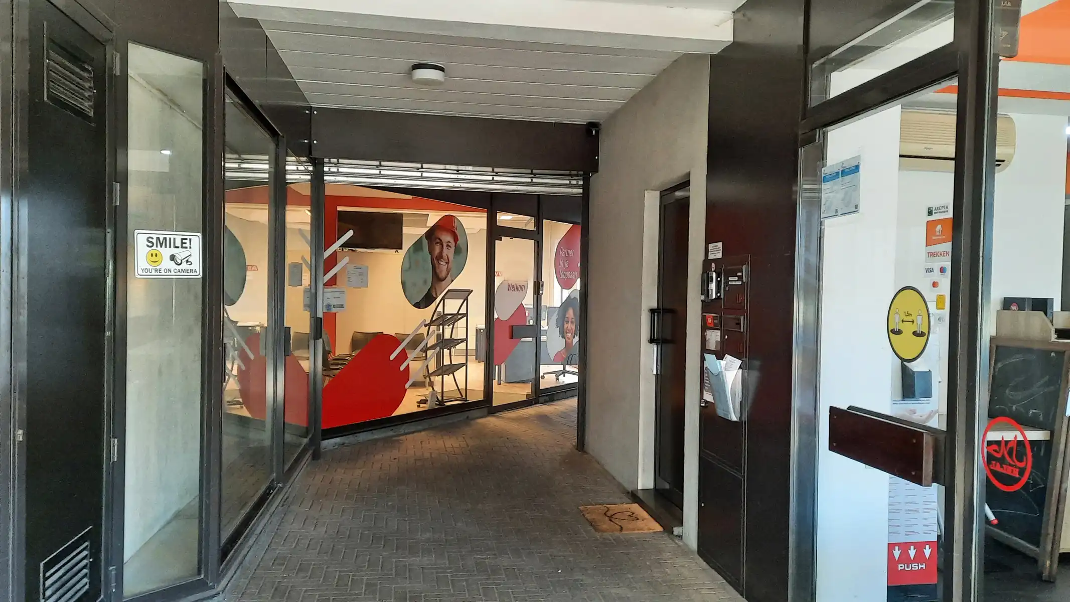 Centraal gelegen kantoorruimte foto 8