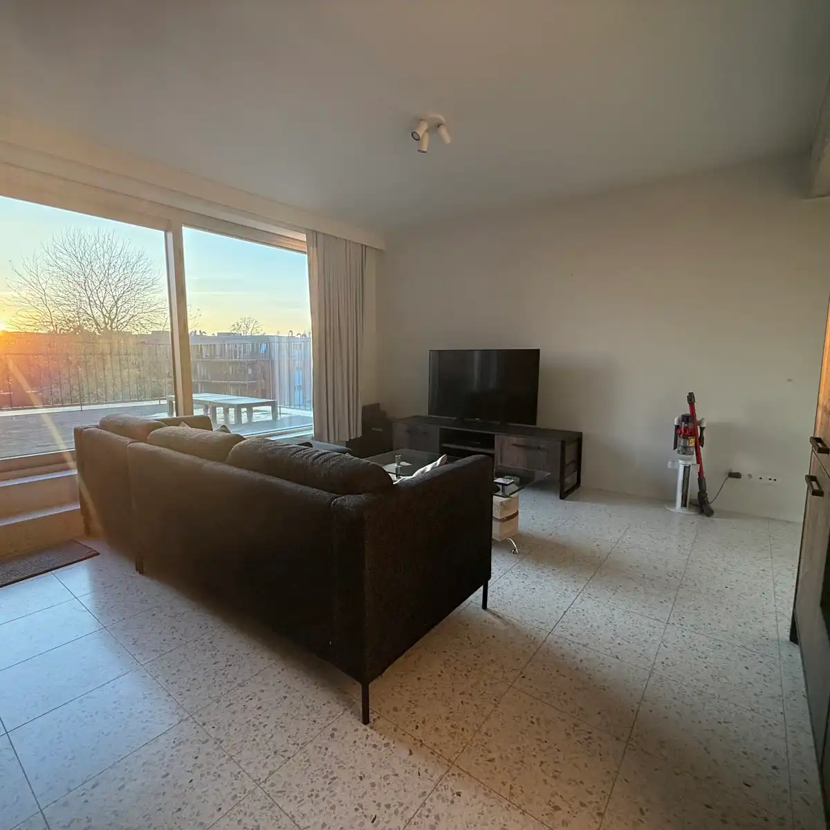 Appartement te huur foto 15