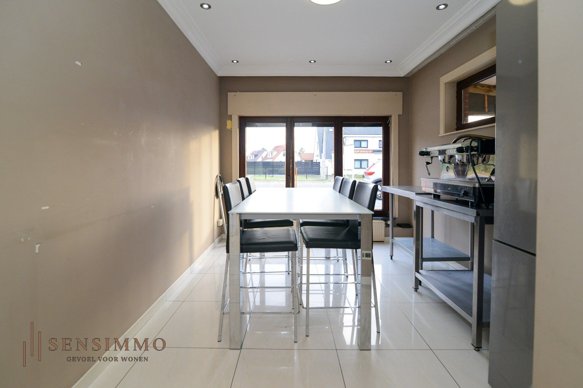 Ruime vrijstaande woning met 4 slaapkamers op 6a66 perceel te Boxbergheide Genk foto 7