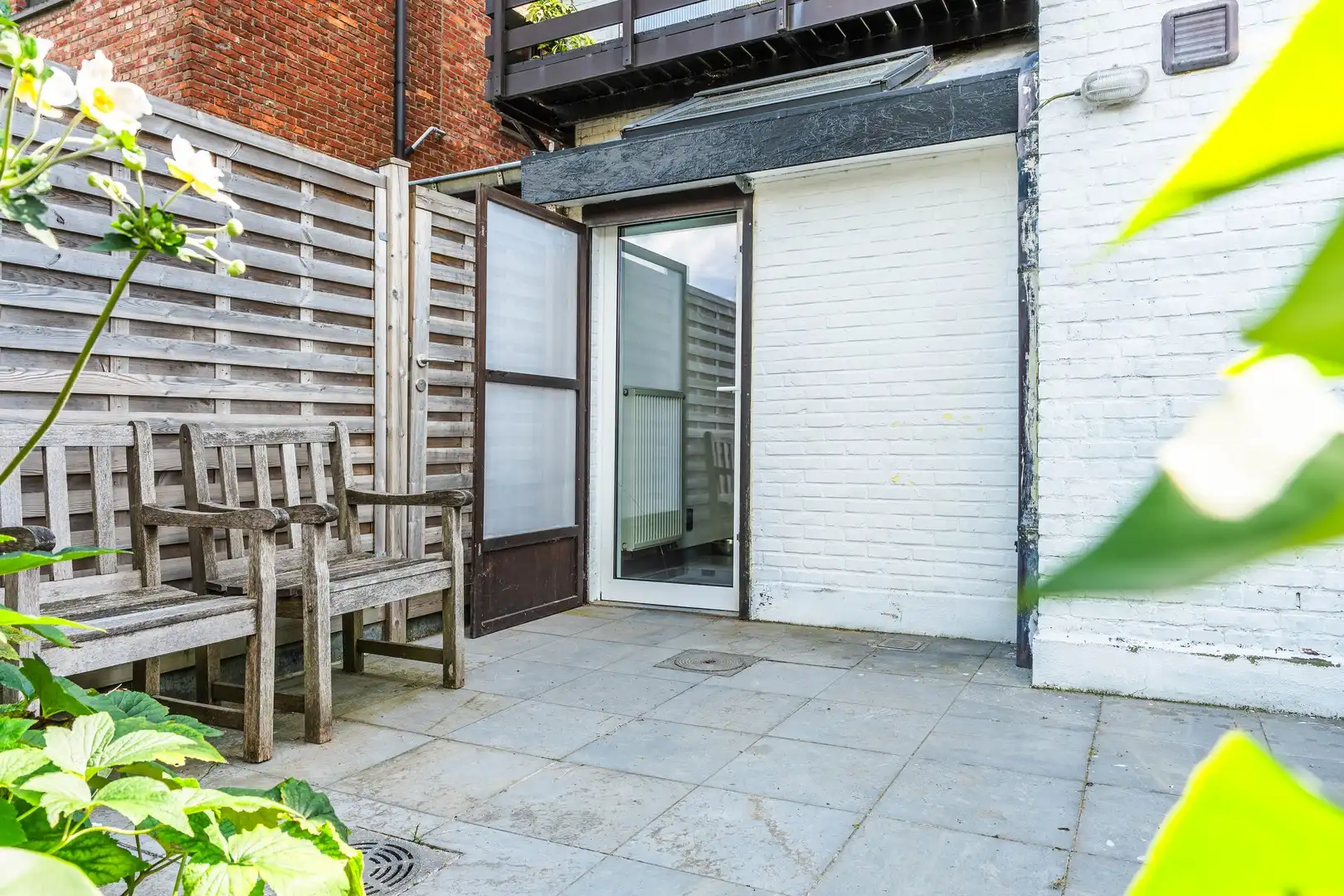 Gelijkvloers appartement met tuin foto 11