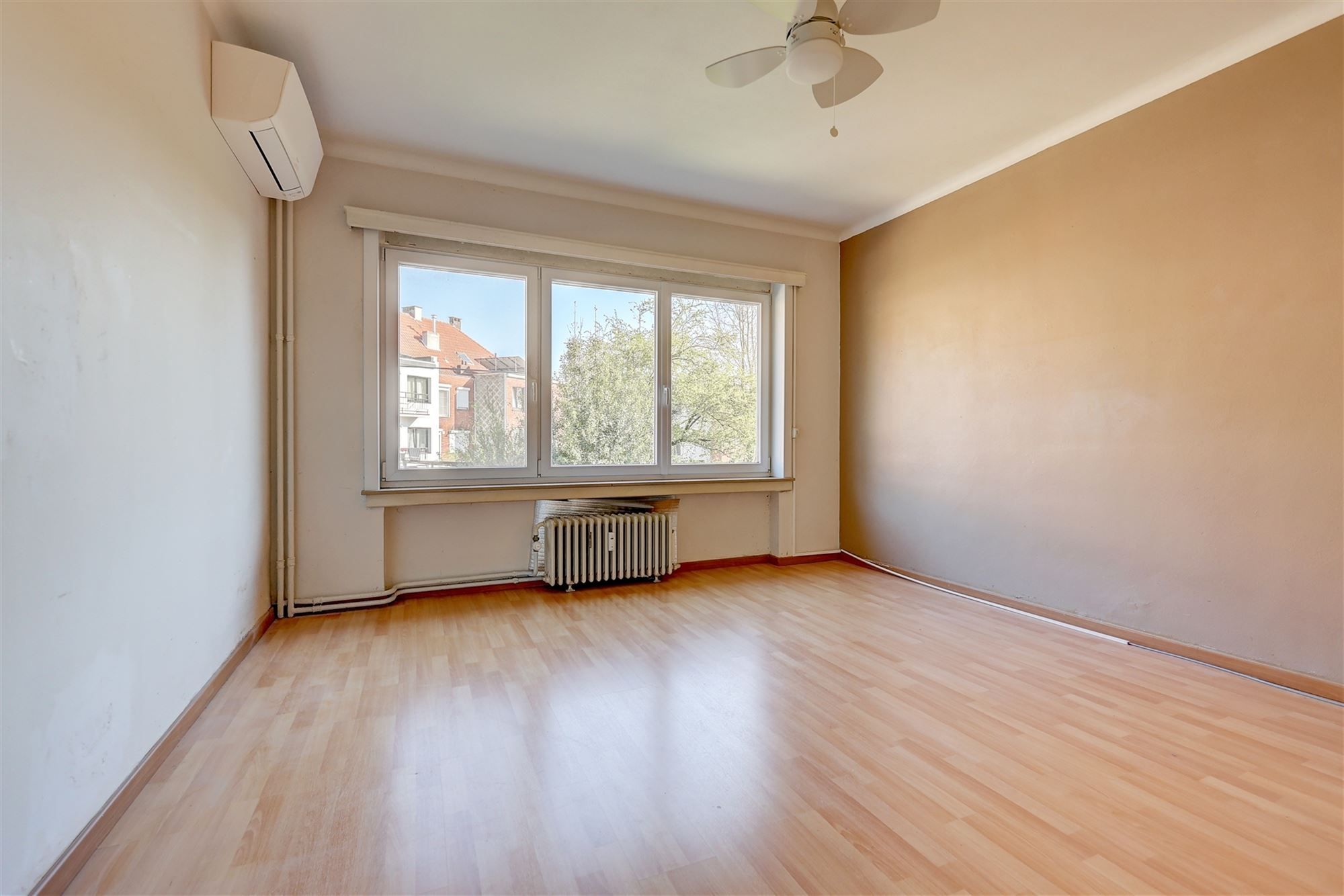 Lichtrijk appartement in het centrum van Wilrijk foto 10
