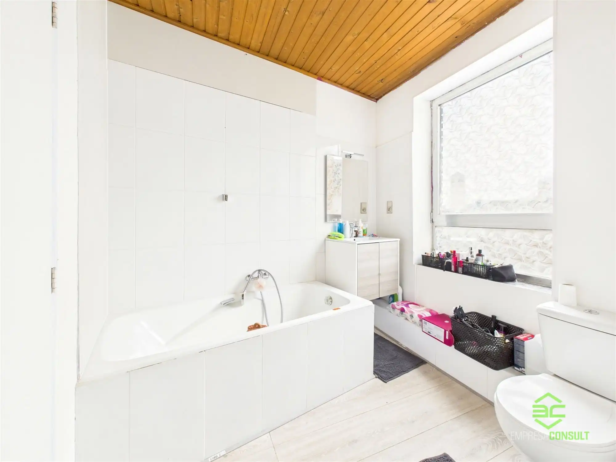 Ruime stadswoning met 5 slpk en 2 badk! foto 15