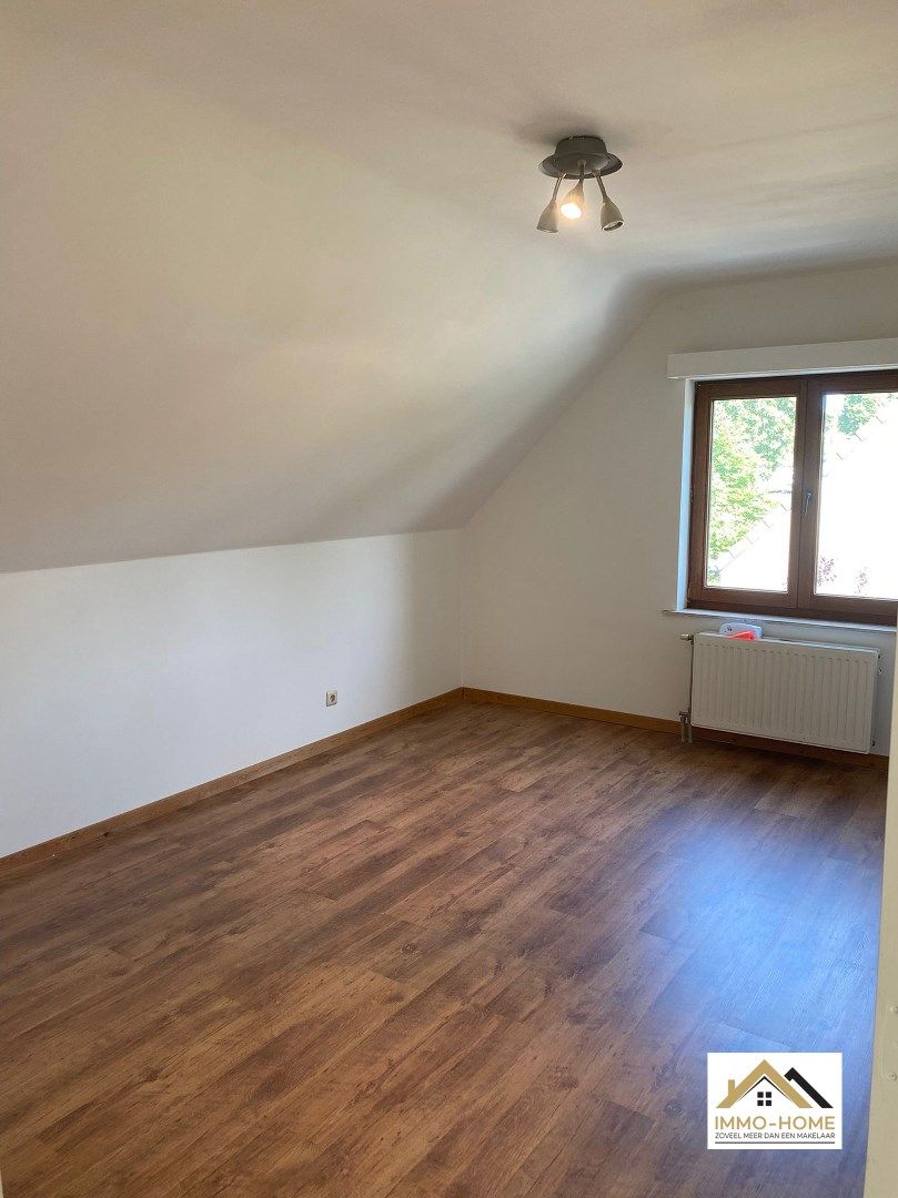 Villa met vier slaapkamers te Nevele foto 19