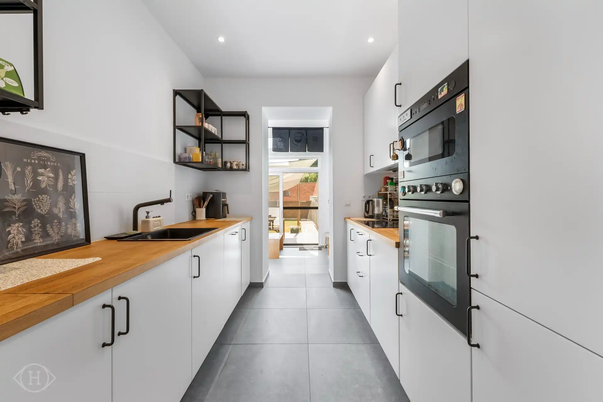 Volledig gerenoveerde, energiezuinige woning met zuidtuin foto 10