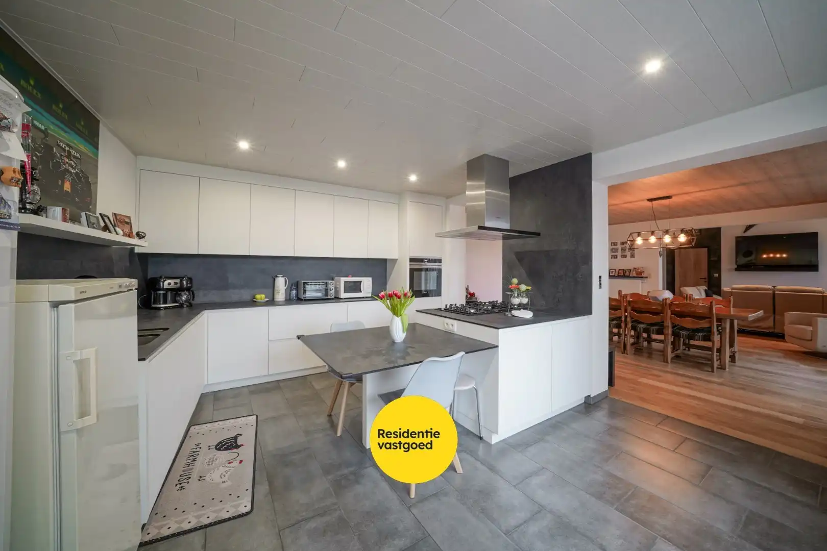 Alleenstaande woning op ruim perceel met vernieuwd woongedeelte en loods (80 m²) foto 12