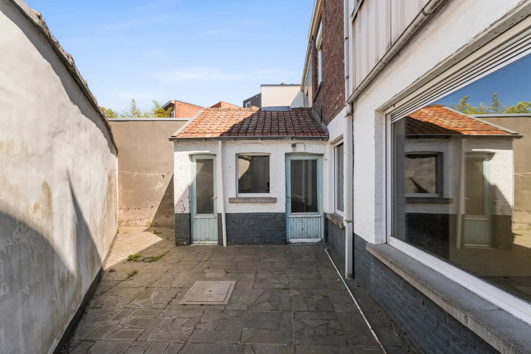 Ruime rijwoning in het stadscentrum foto 4