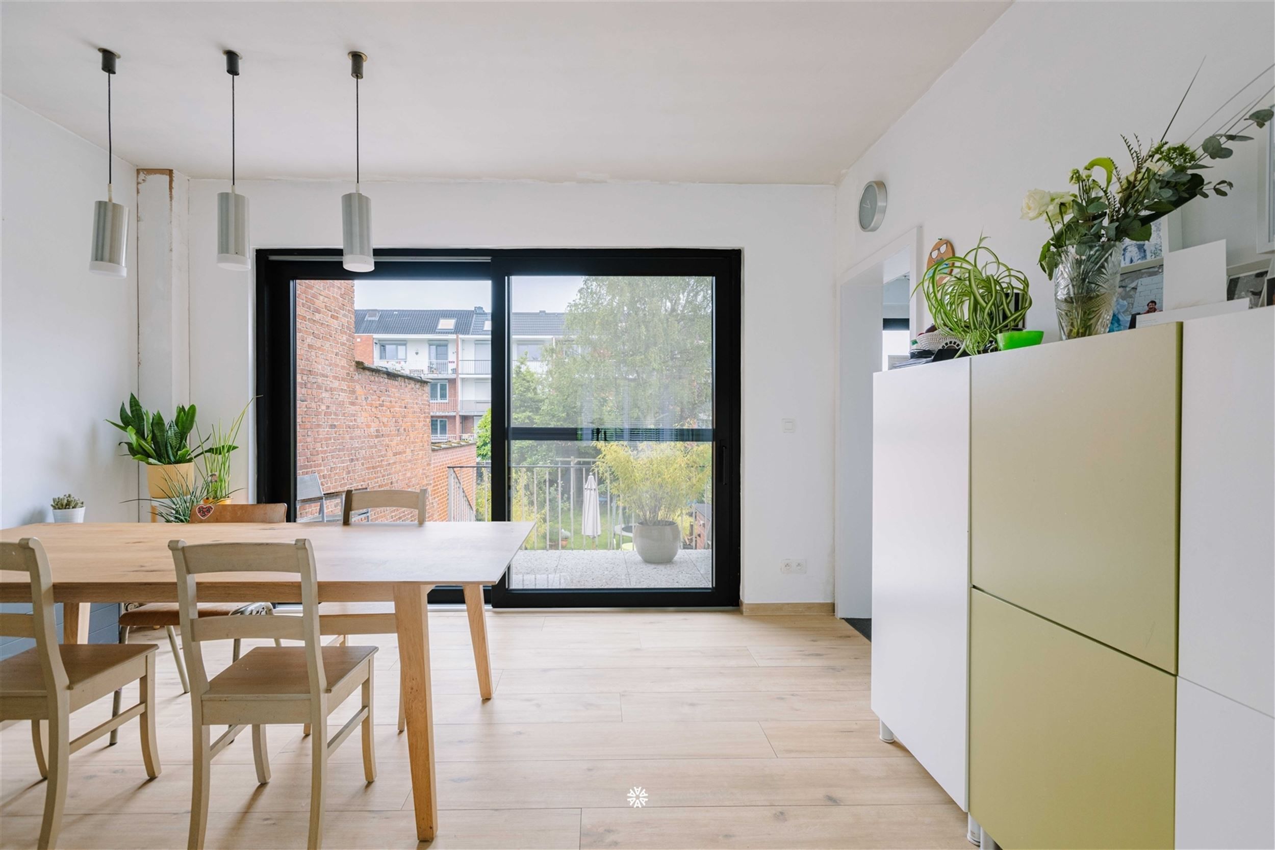 Recent gerenoveerde bel-etage woning in Belsele  foto 6