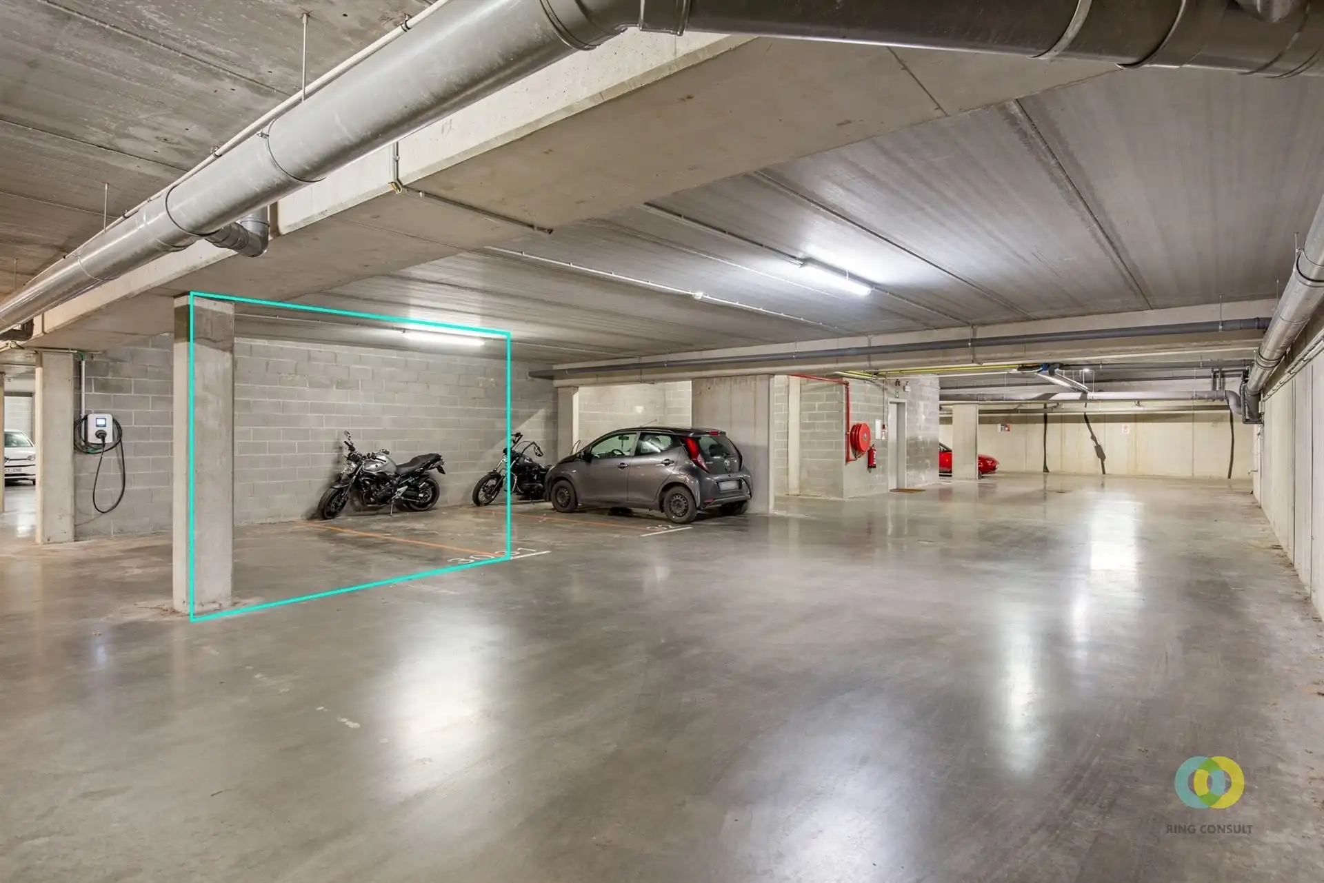 Appartement met terras en staanplaats foto 11