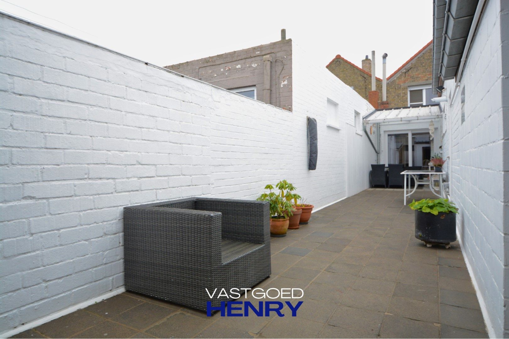 Gerenoveerde woning in hartje Adinkerke met garage! foto 18