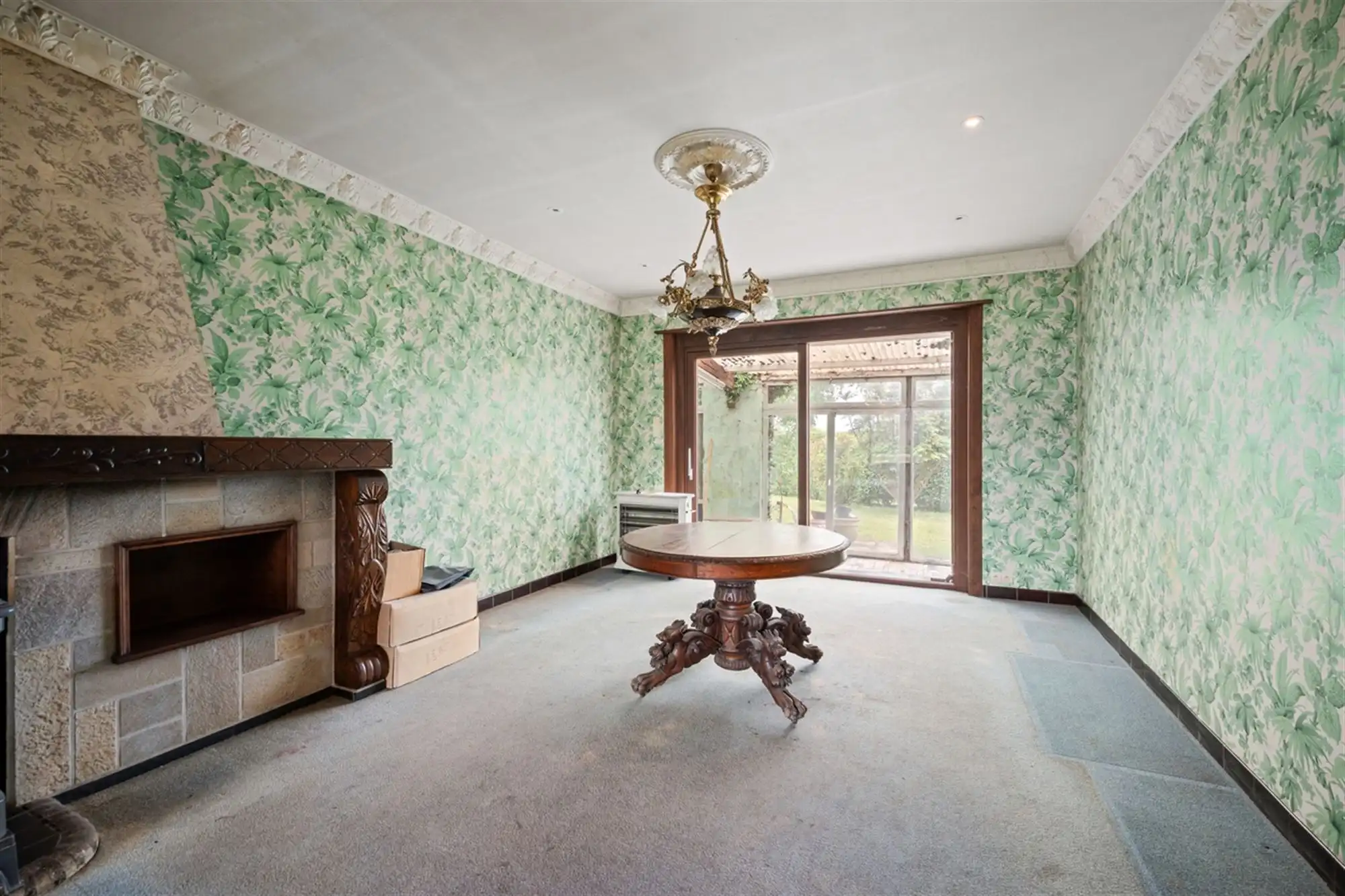 Te renoveren RUIME KARAKTERVOLLE OPEN BEBOUWING met 3 slpks, garage, polyvalente ruimte & tuin op een perceel van ca. 765m² foto 11