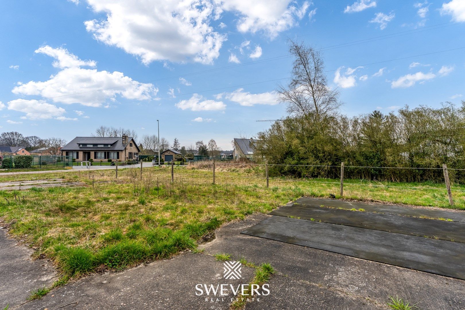 Groot sportgebouw met woonst op een perceel van 77a 60ca (of herverkaveling) foto 16