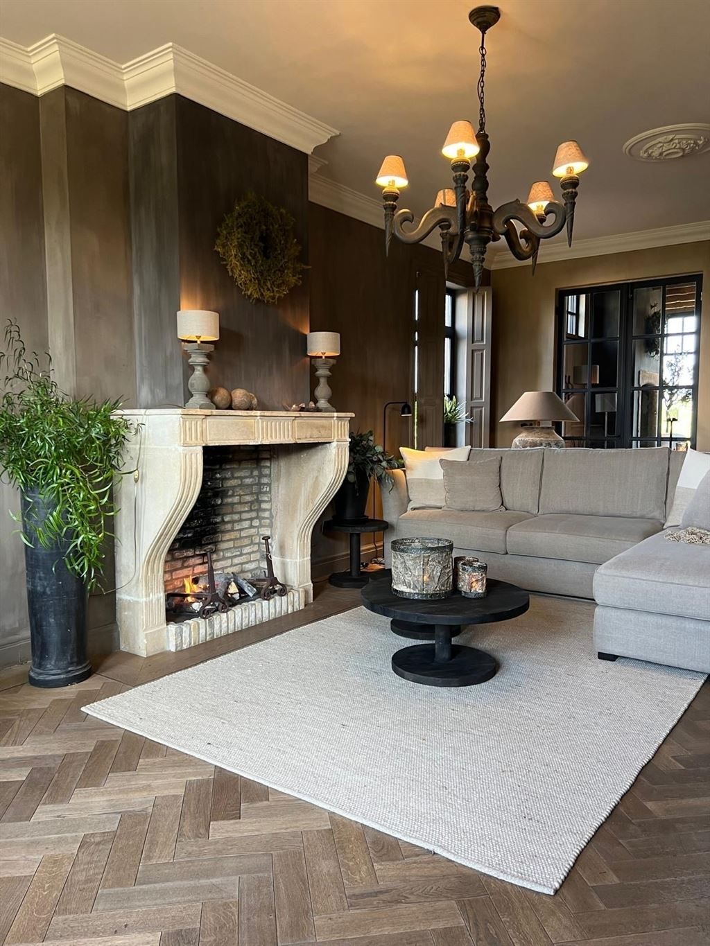 Landelijke villawoning met multifunctioneel aangrenzend gebouw foto 7