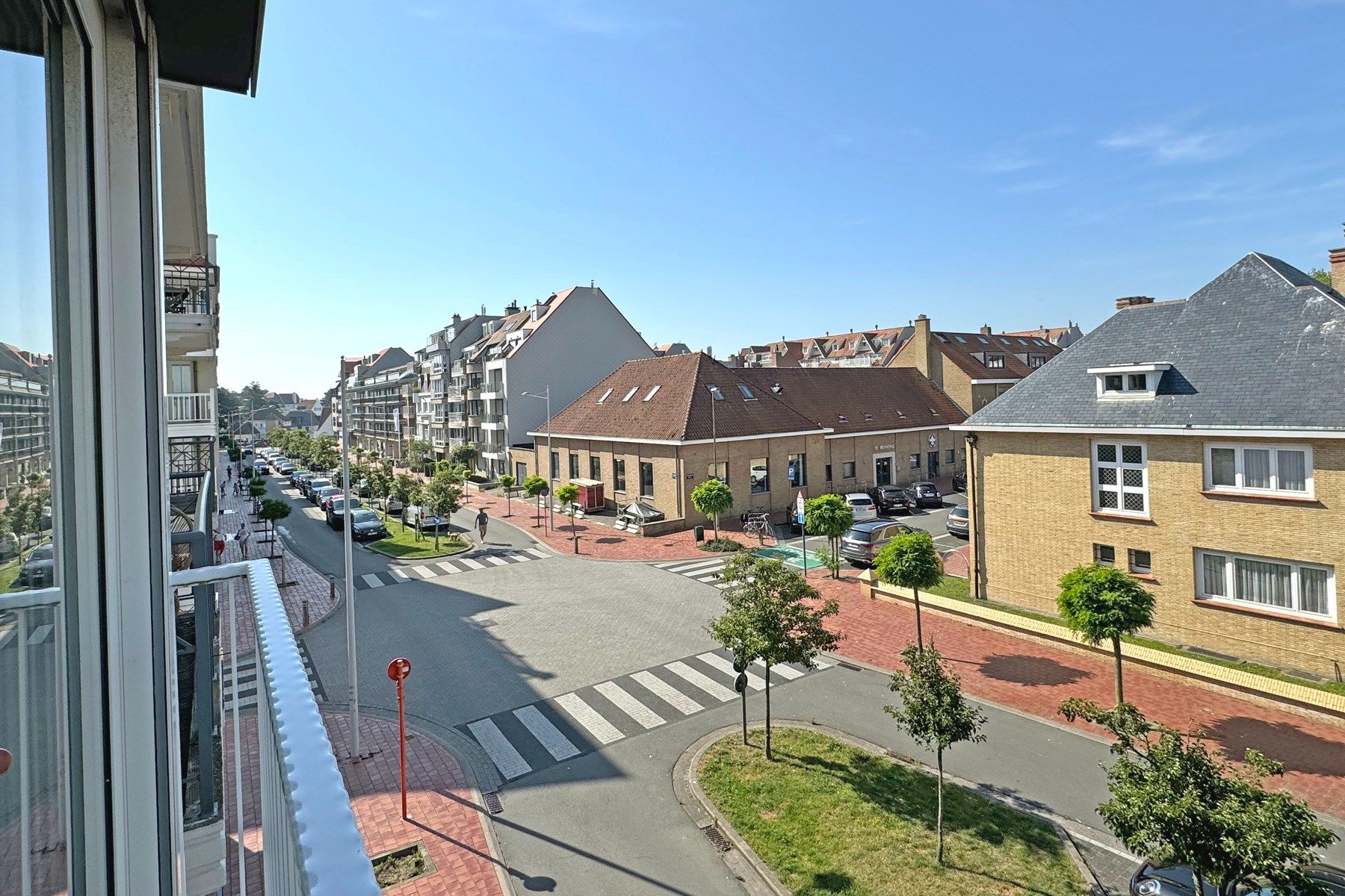  Luxueus afgewerkt zuid-west gericht appartement gelegen op een topligging met open zicht vlakbij de Dumortierlaan te Knokke. foto 19