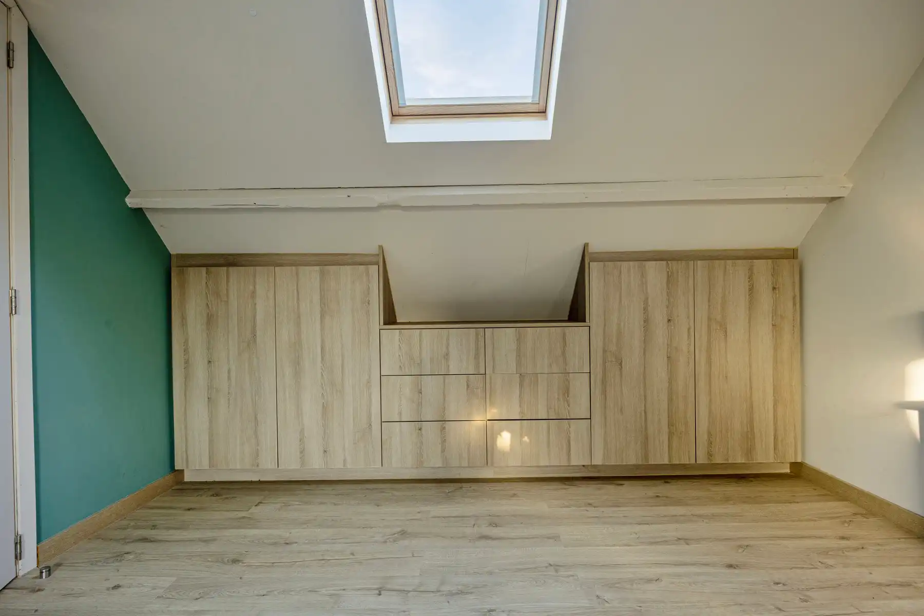 Woning met 4 slaapkamers en garage foto 5