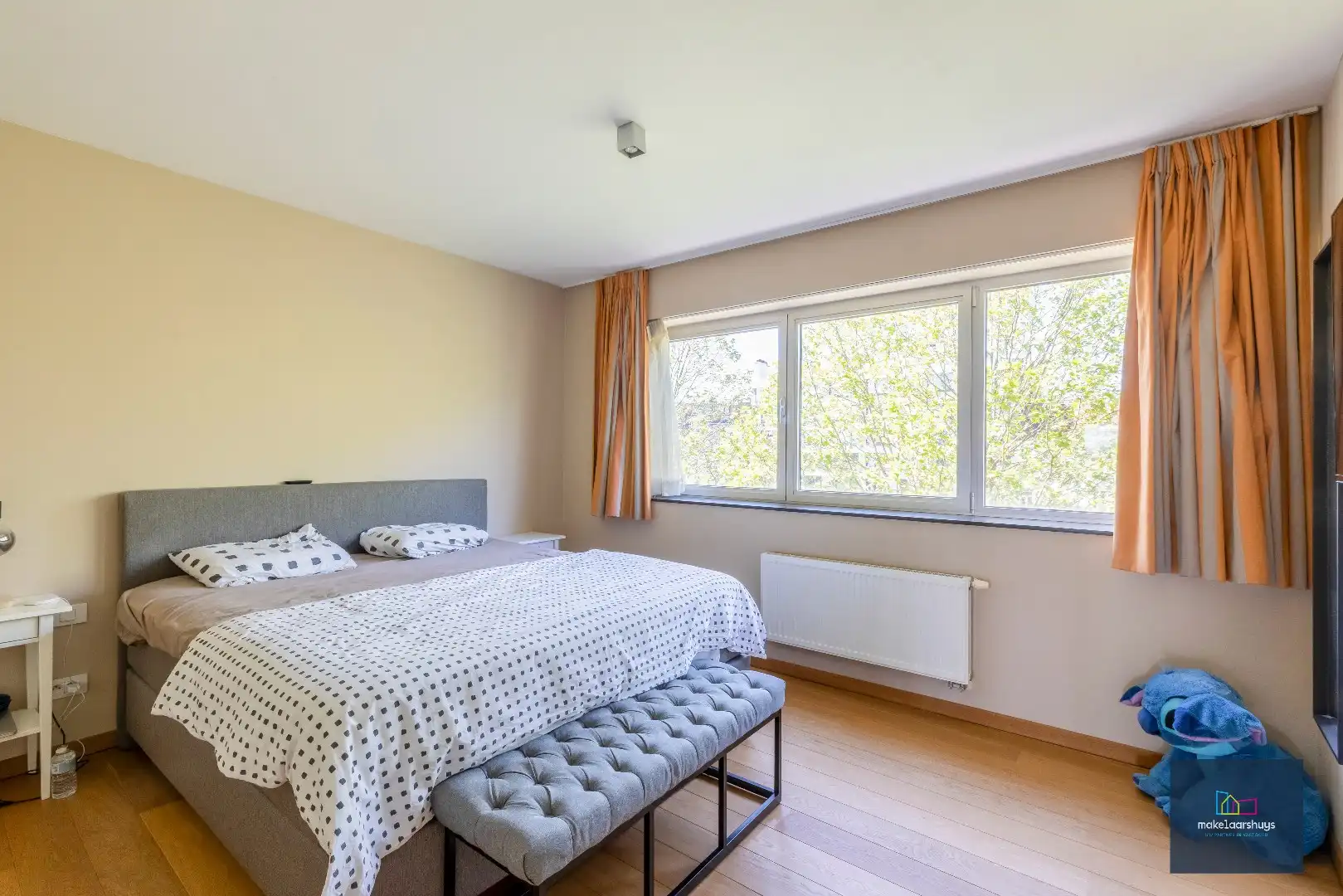 Stijlvol 2 slpk. appartement met ruim terras en staanplaats foto 16