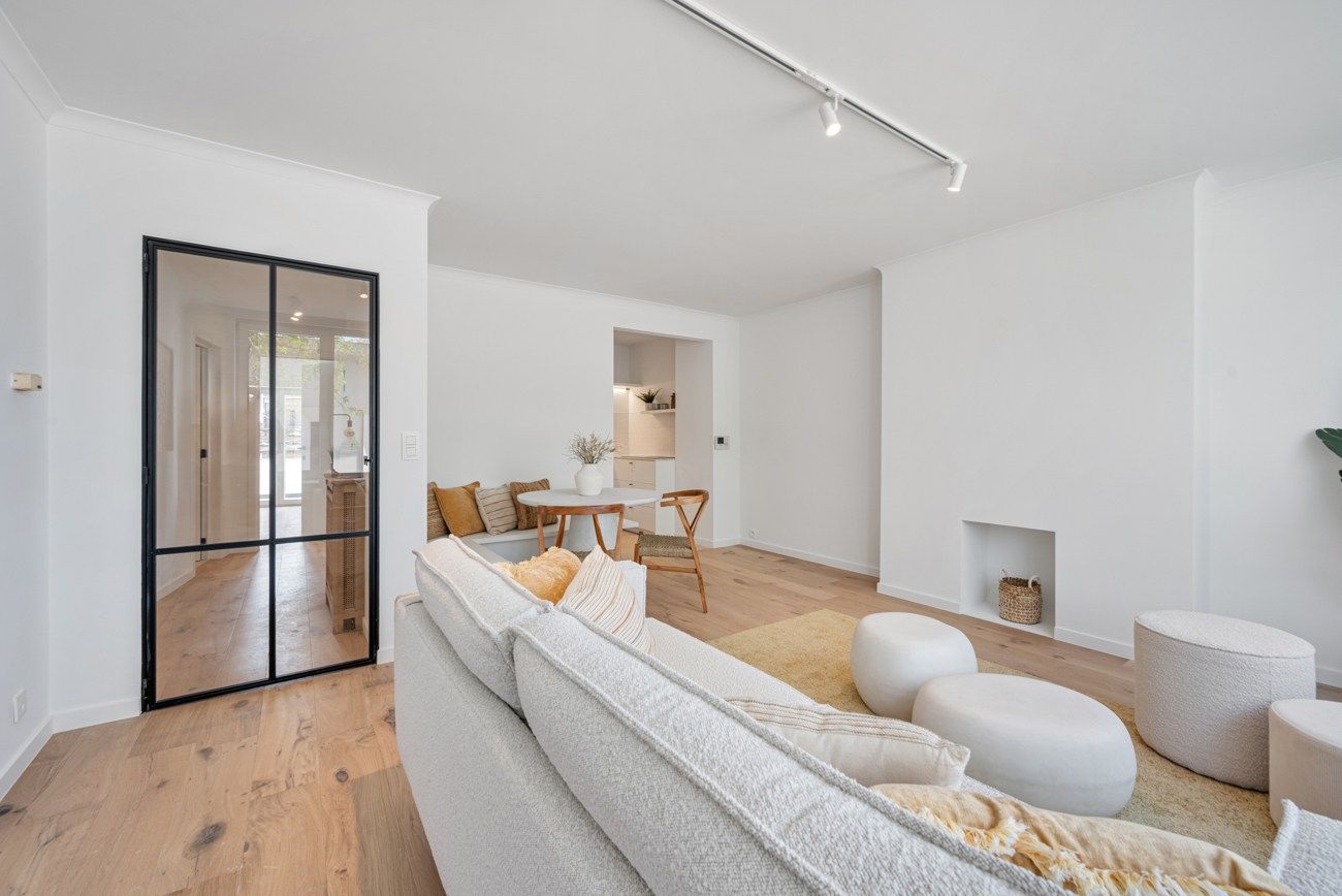 Knap gerenoveerd 2-slpk-appartement in het centrum van Kortrijk. foto 3
