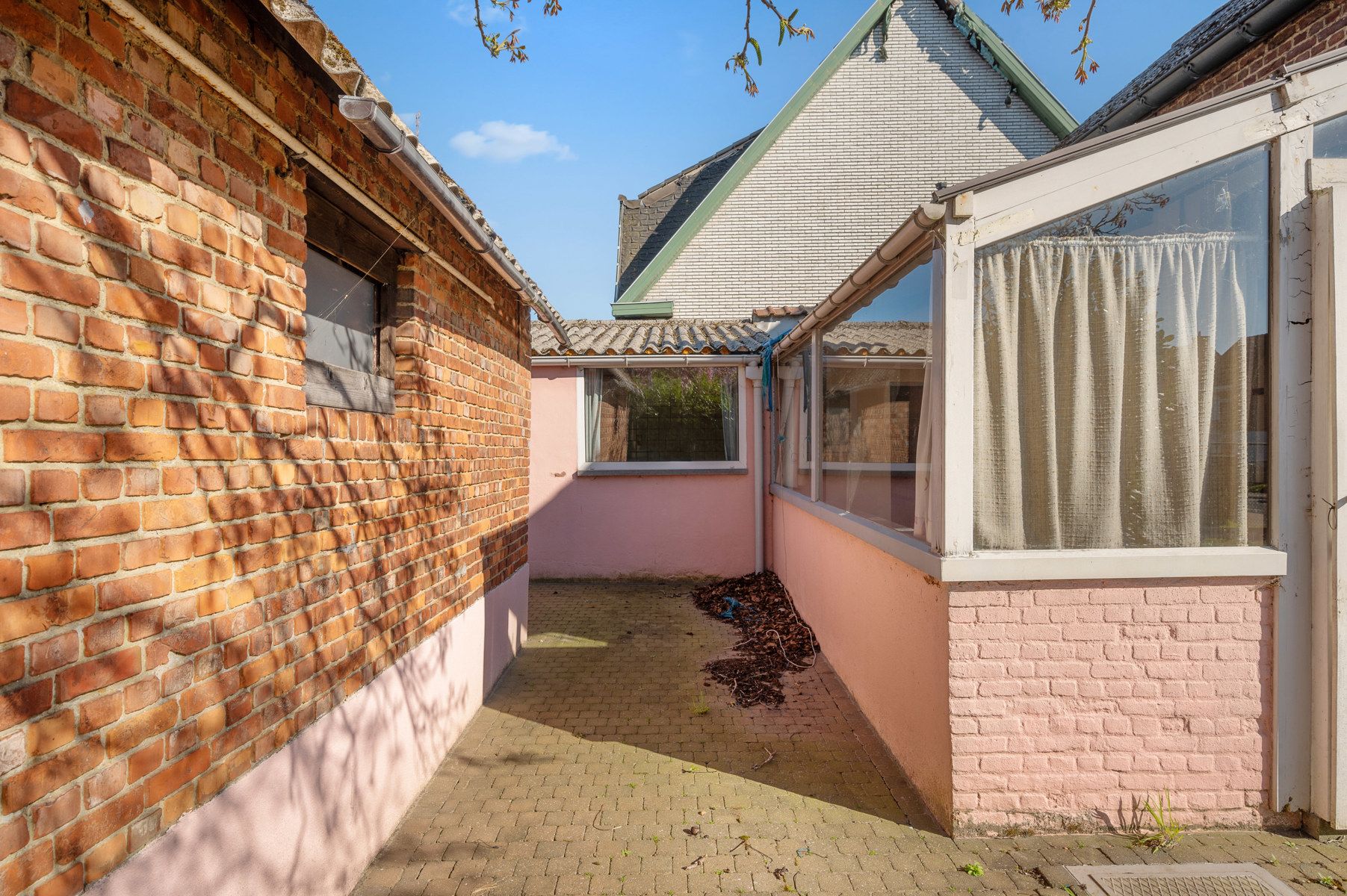 Te renoveren pand met magazijnen te BEERZEL foto 38