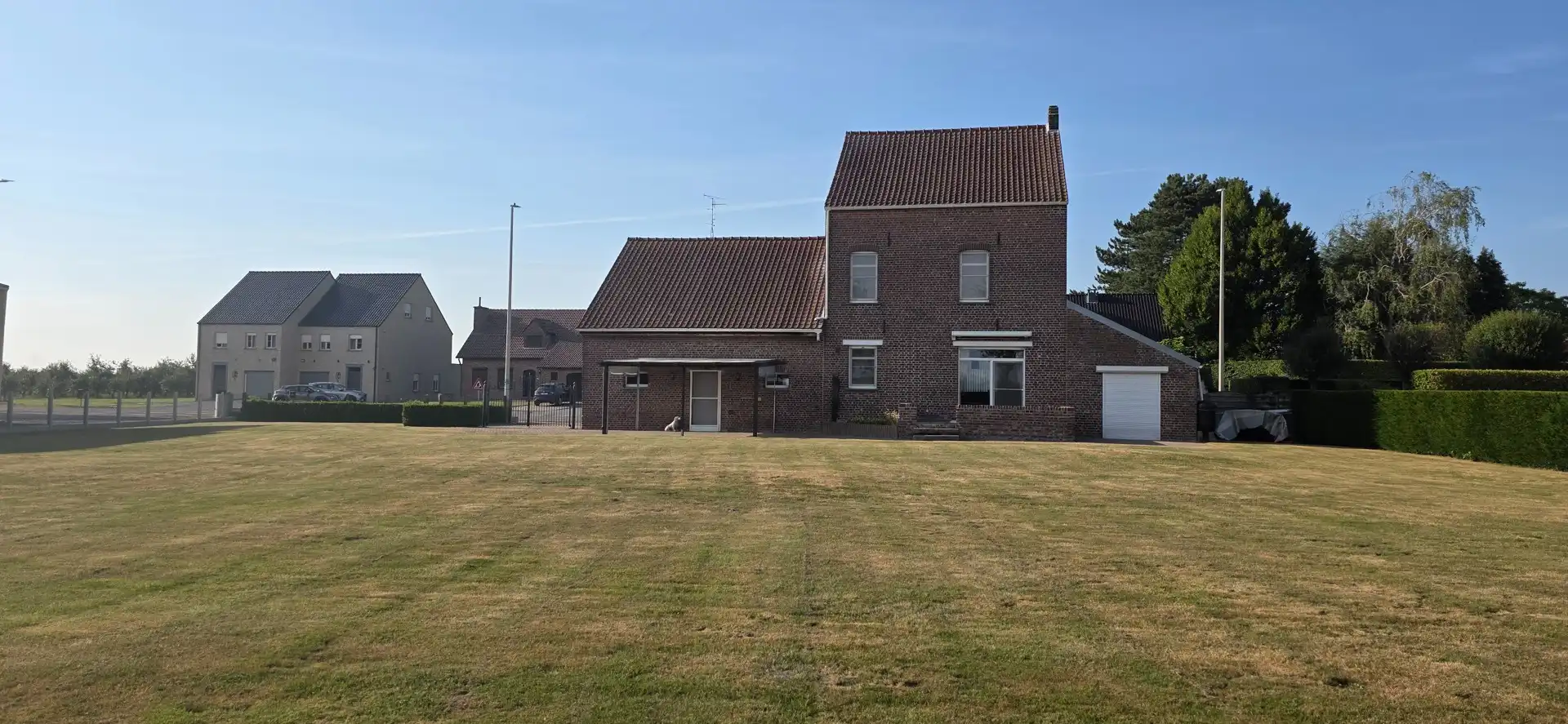 Gunstig gelegen goed onderhouden hoevewoning foto 33