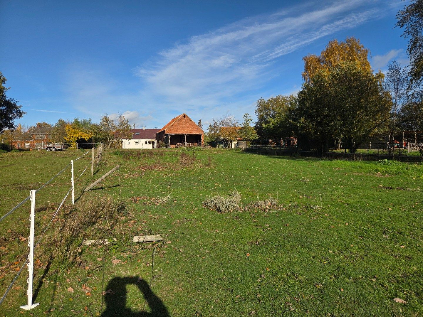 Woning met 3 slpks, schuur met 3 stallen en weiland op 2.288 m² nabij Geel-centrum ! foto 23