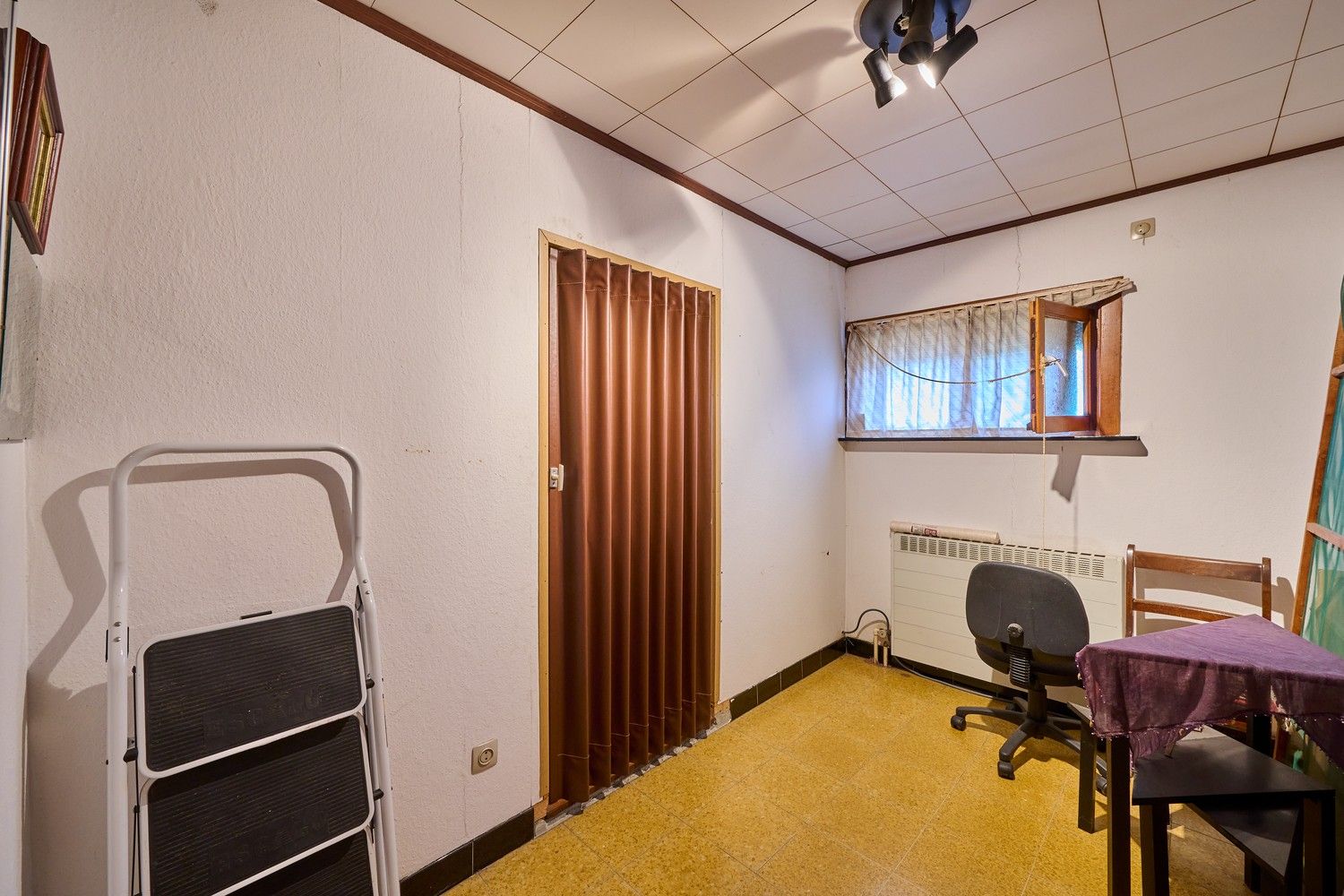 Vrijstaande woning gelegen op een zuidgericht perceel nabij het centrum van Hechtel foto 6