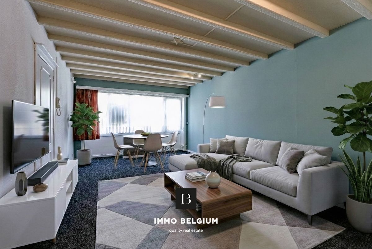 Op te knappen appartement met 2 slaapkamers nabij het centrum foto {{pictureIndex}}