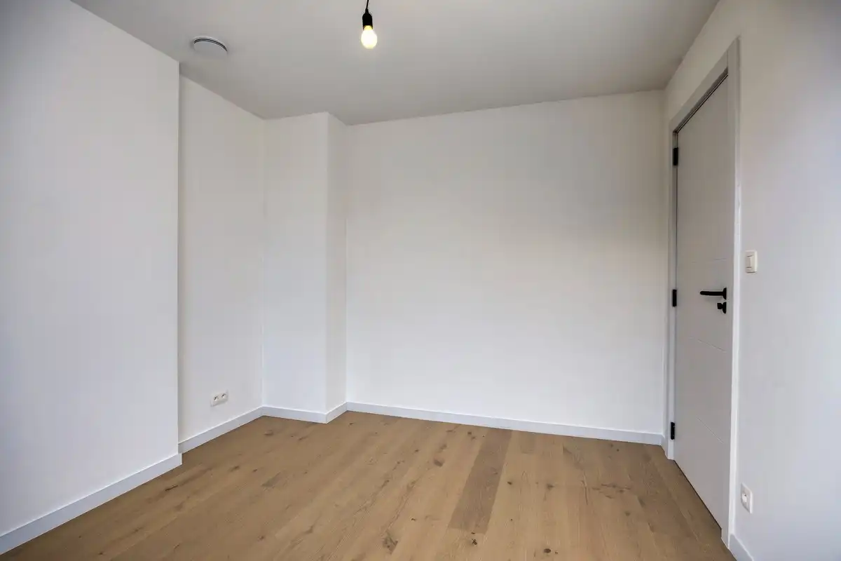 Volledig gerenoveerde woning met 3 slaapkamers, 2 badkamers en tuin in Tienen! – EPC A - bewoonbare opp. 139 m² foto 18