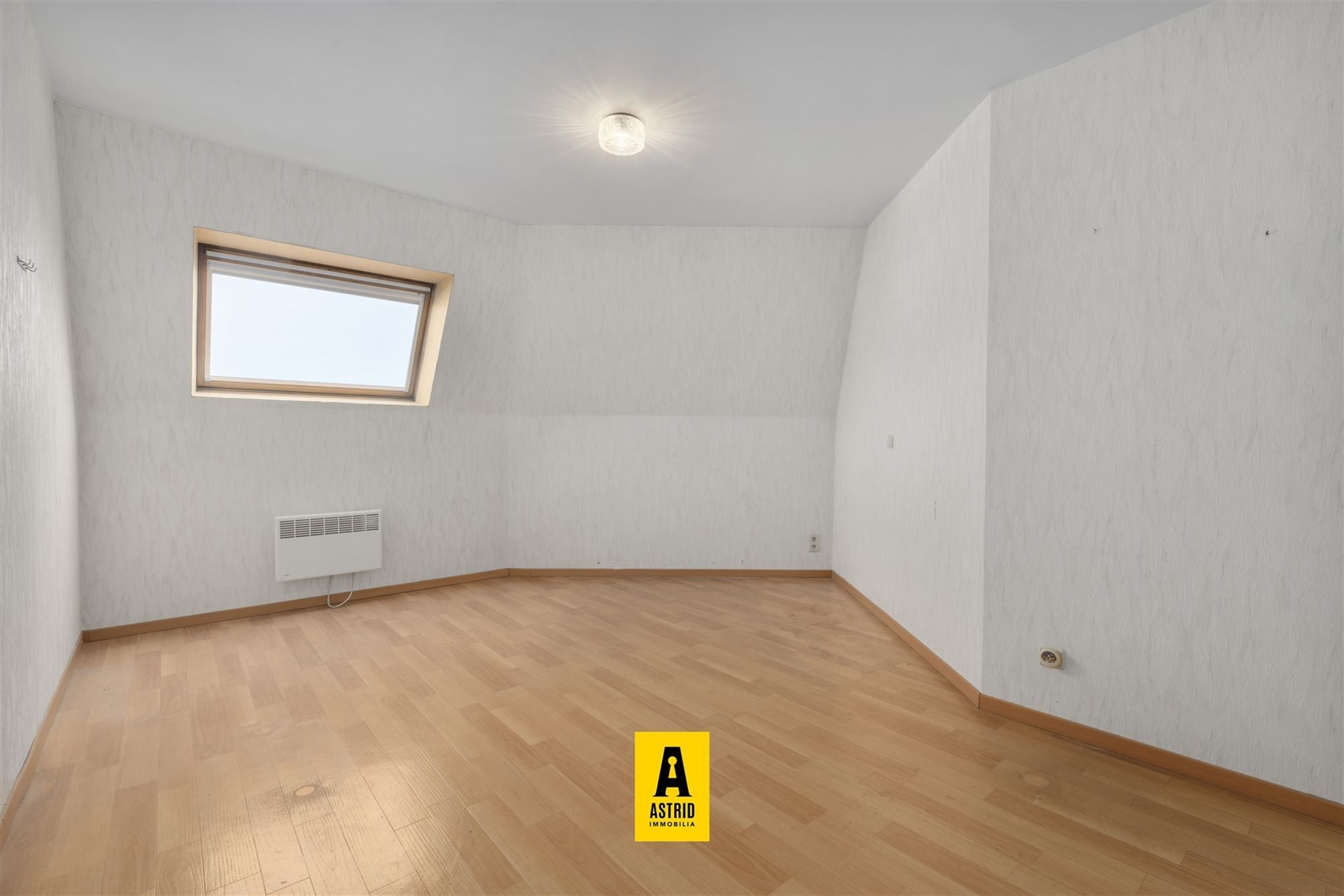 Ruim & zonnig 3-slpk-appartement met terras te Bredene! foto 11