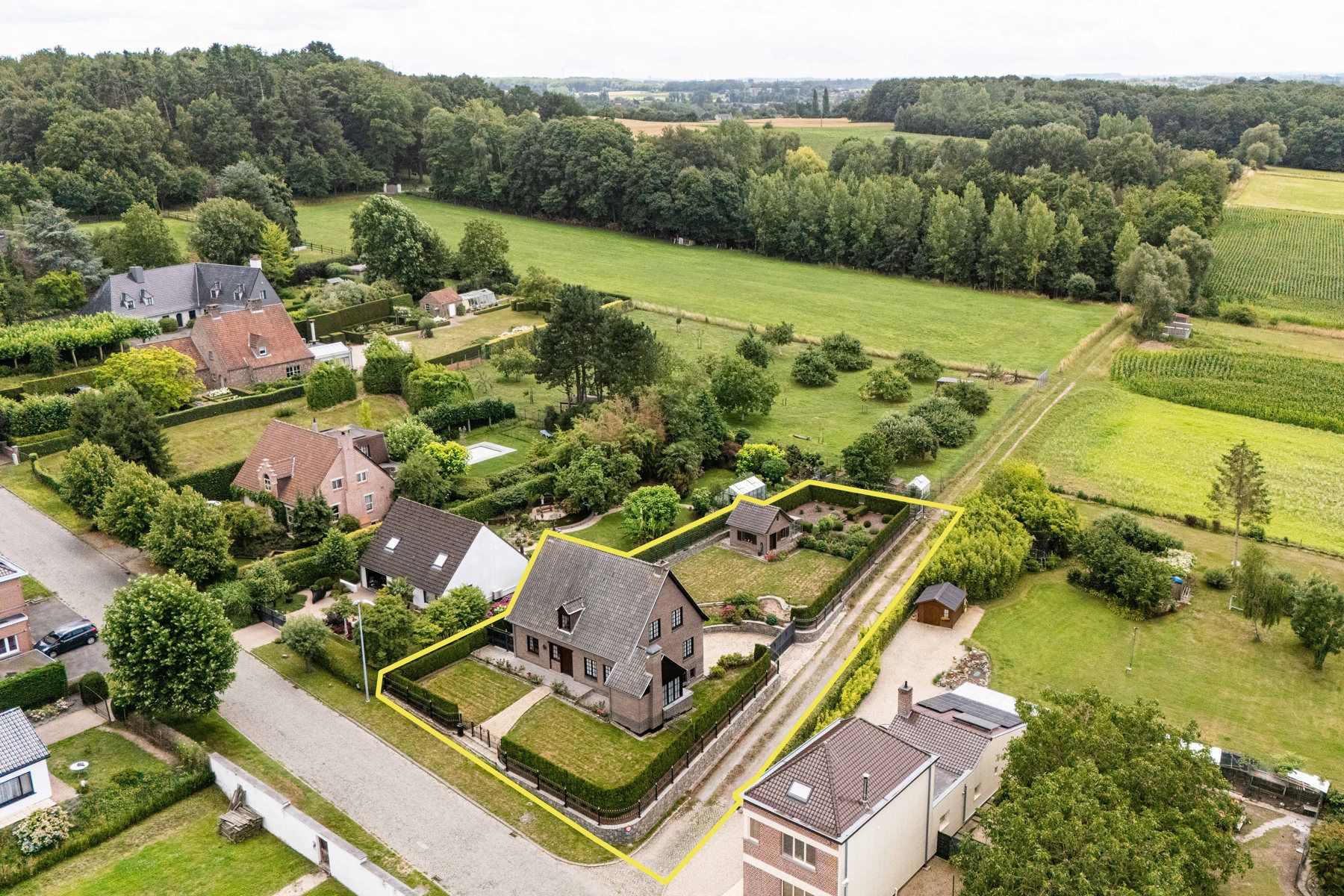 Stijvol landhuis met zuidgerichte tuin op 13 are  foto 30