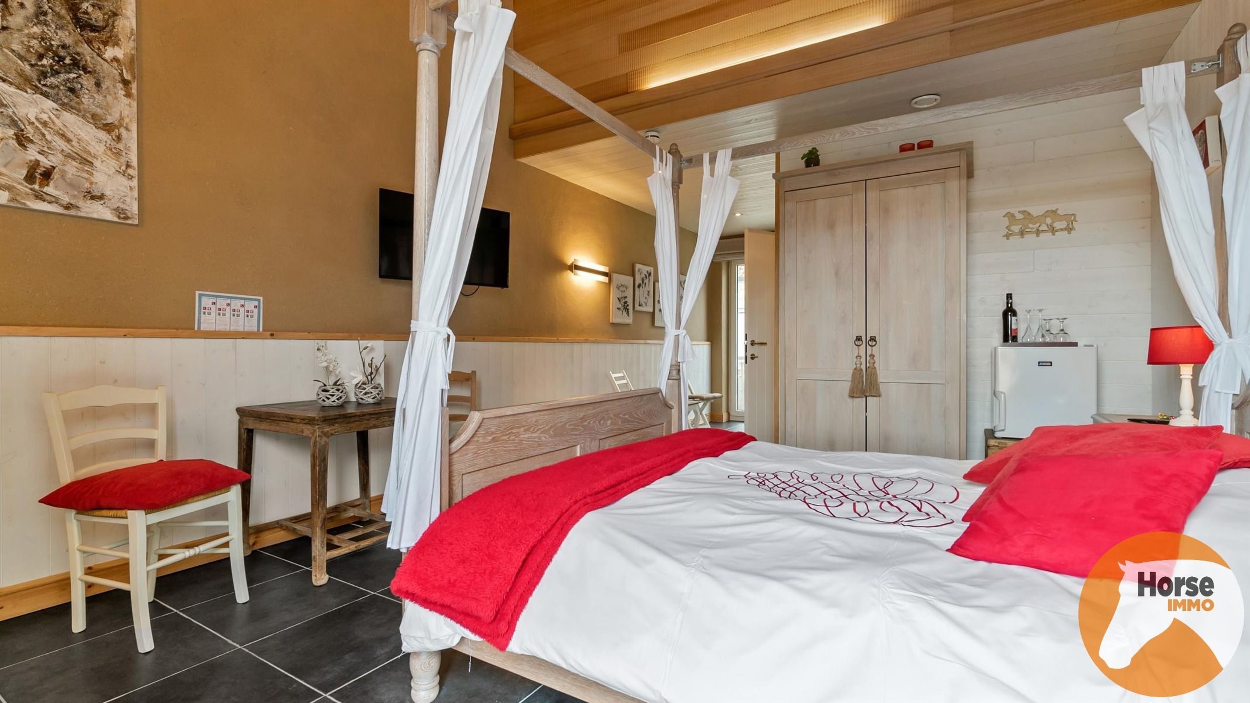 DAMME – Instapklare paardeneigendom, piste en extra woonhuis foto 21