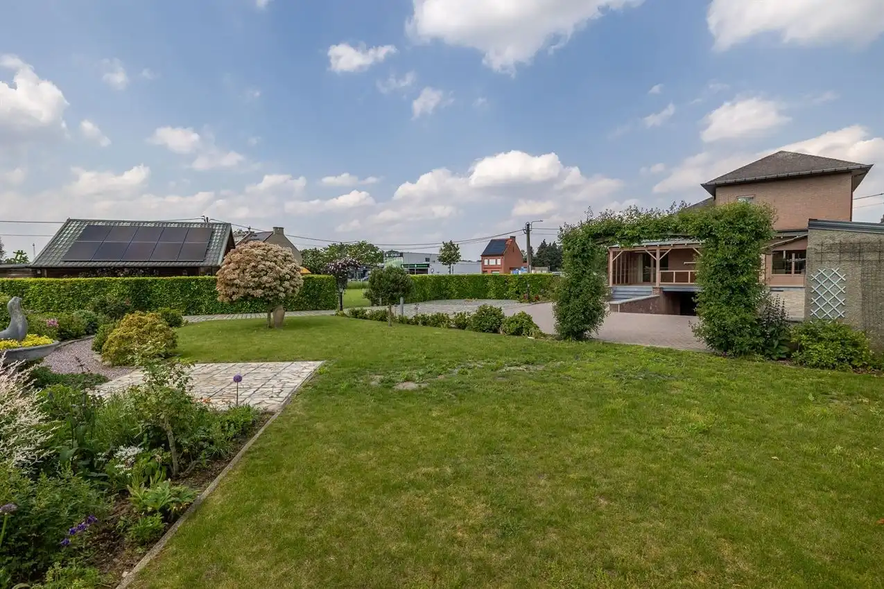 groene omgeving,  klein weiland, zichtbaarheid foto 3