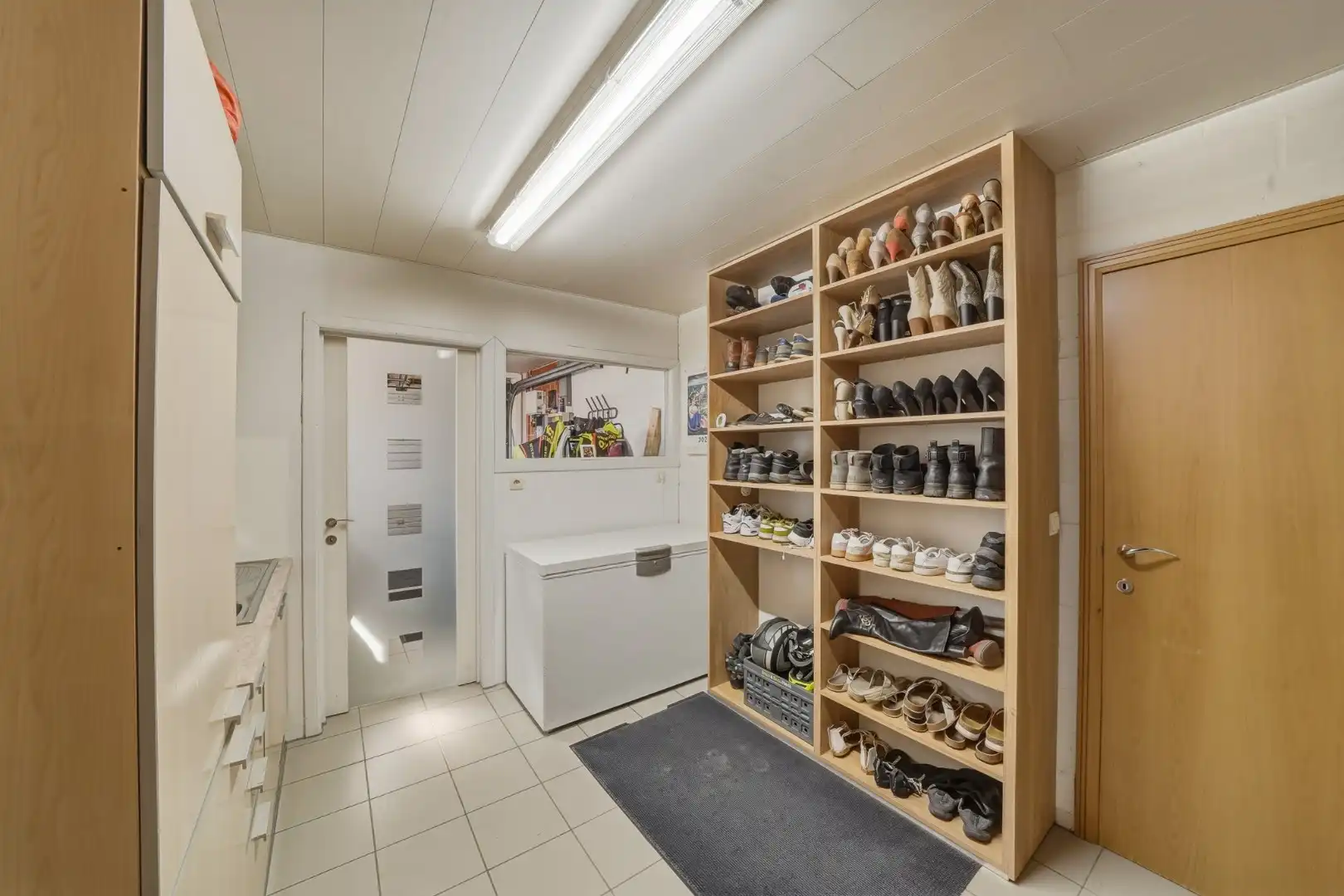 Ruime alleenstaande woning nabij zee en strand! foto 13