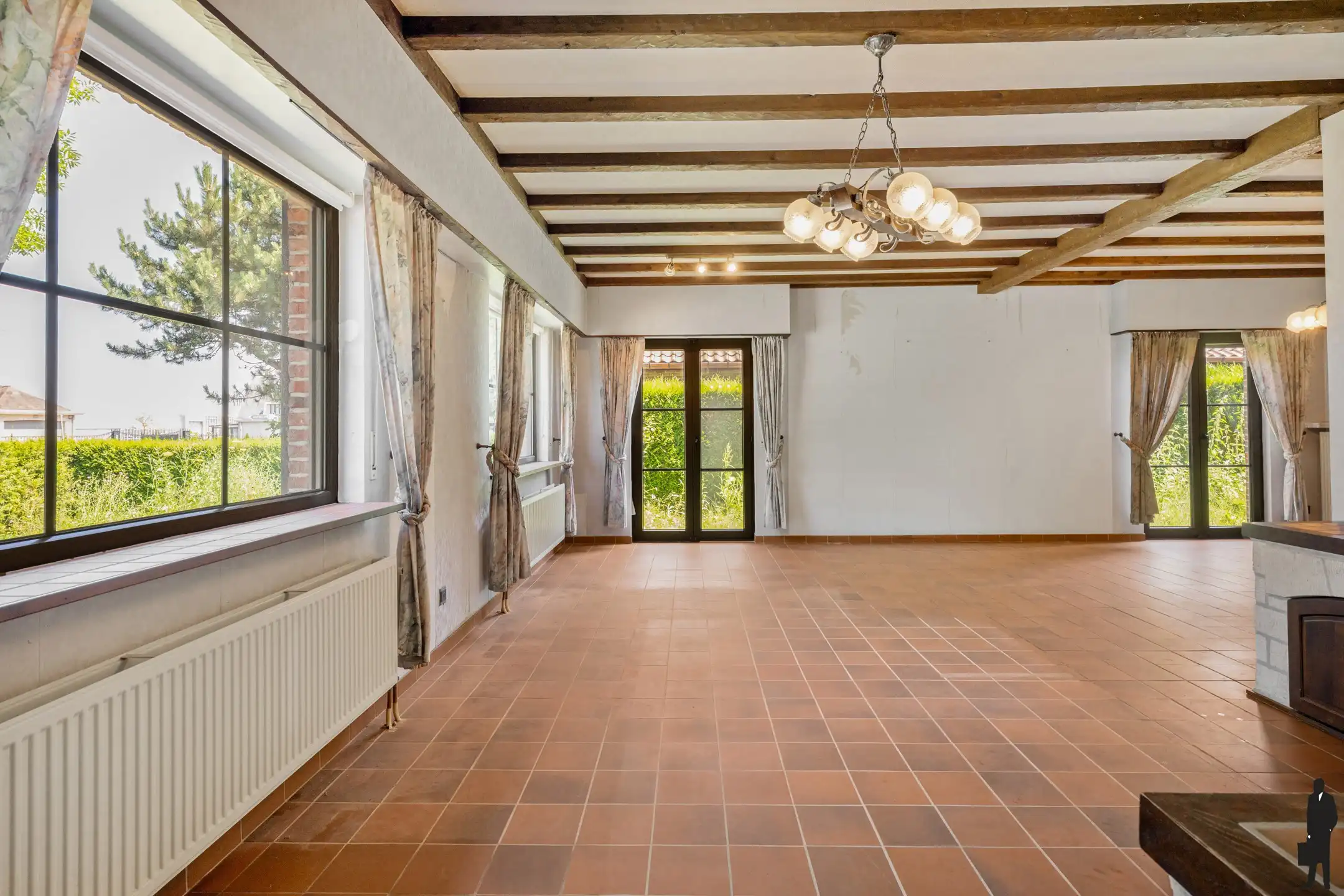 Charmante gezinswoning met 4 slaapkamers en grote tuin foto 6