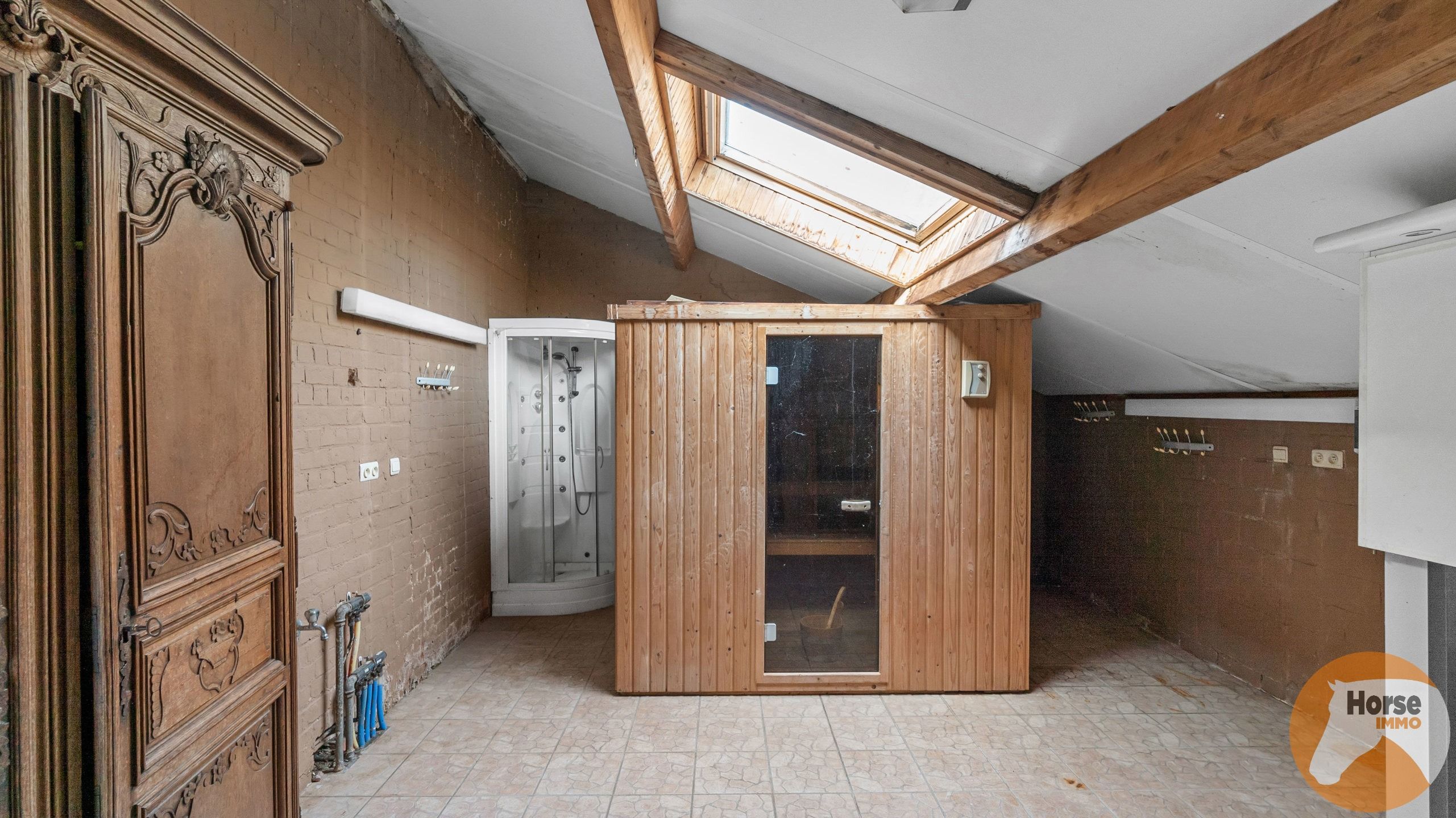 ZELZATE - Landhuis met bijgebouw, zwembad en paardenstallen foto 27