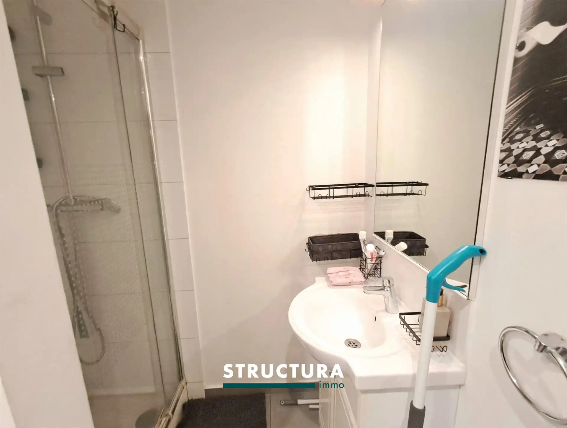 Gerenoveerd appartement in centrum Strombeek-Bever foto 10