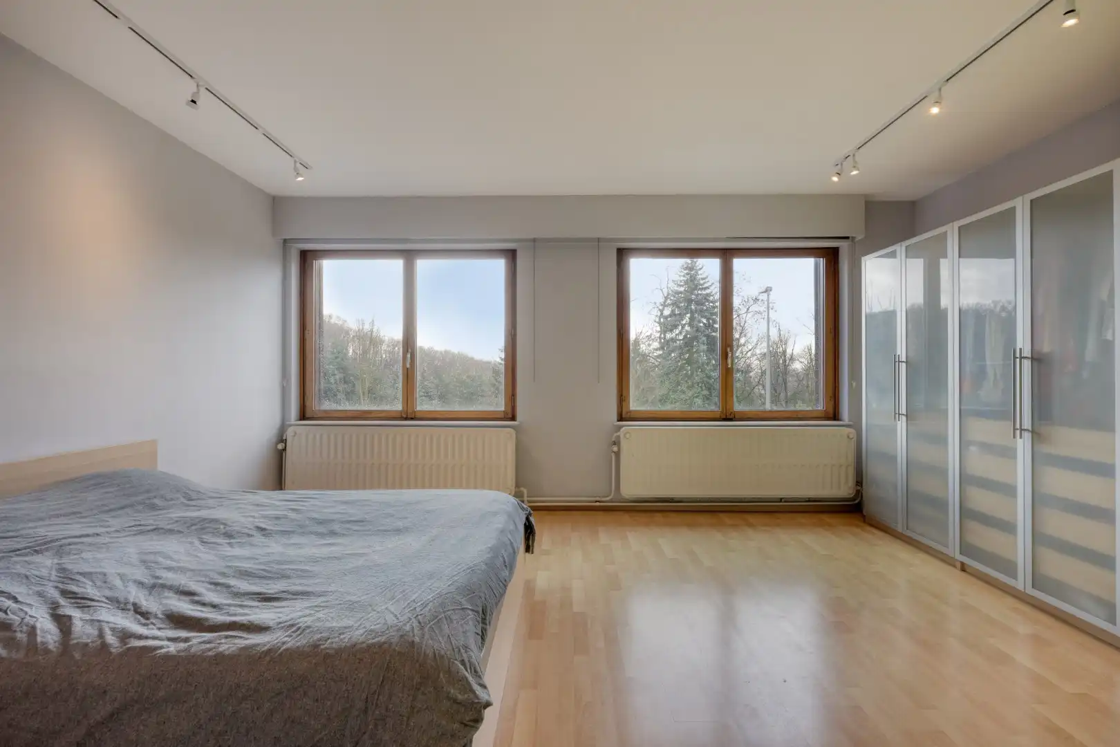 Ruime gerenoveerde villa met 5 slaapkamers en 2 badkamers, tuin en garage in Kessel-Lo, EPC-waarde 285 kWh/m²  foto 15