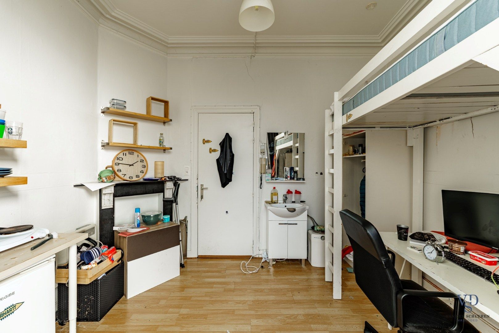 Herenhuis met 7 vergunde studentenkamers. foto 18