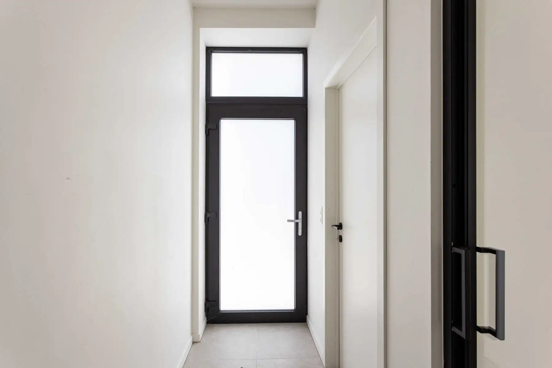 Kwalitatief gerenoveerde woning in centrum Aalst. foto 4