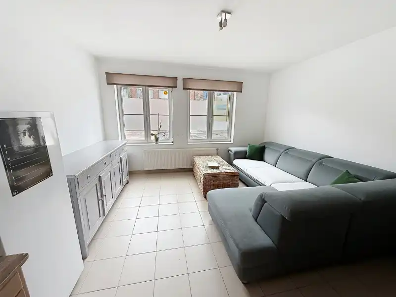 Gelijkvloers appartement met 2 slaapkamers en tuin foto 2