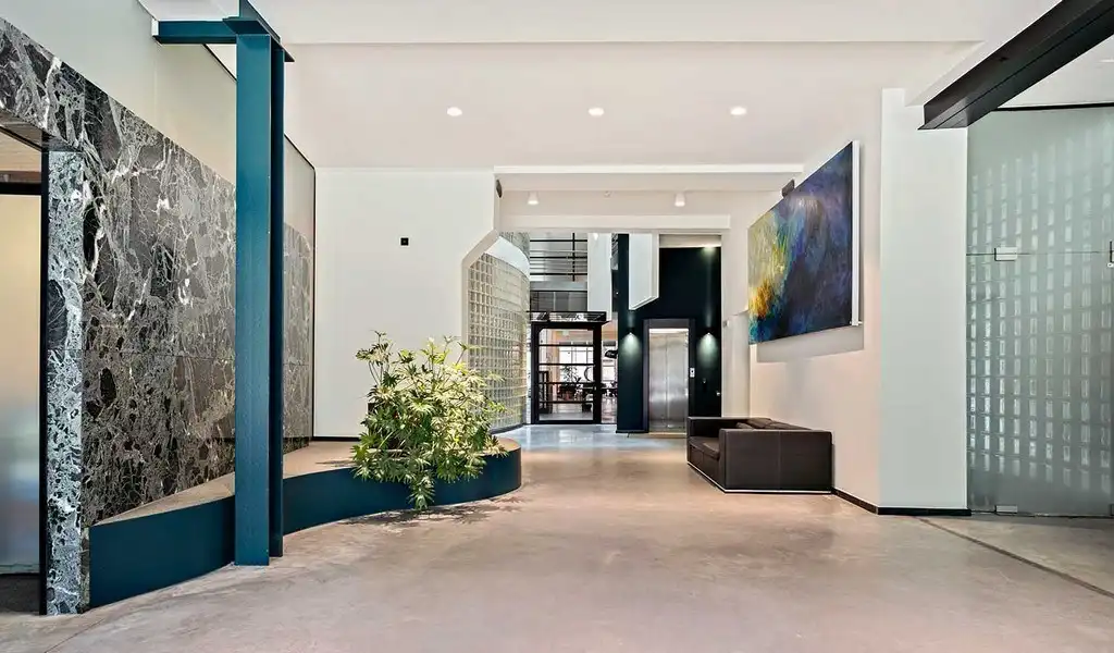 Kantoorruimte te huur in The Lofthouse te Antwerpen foto 3